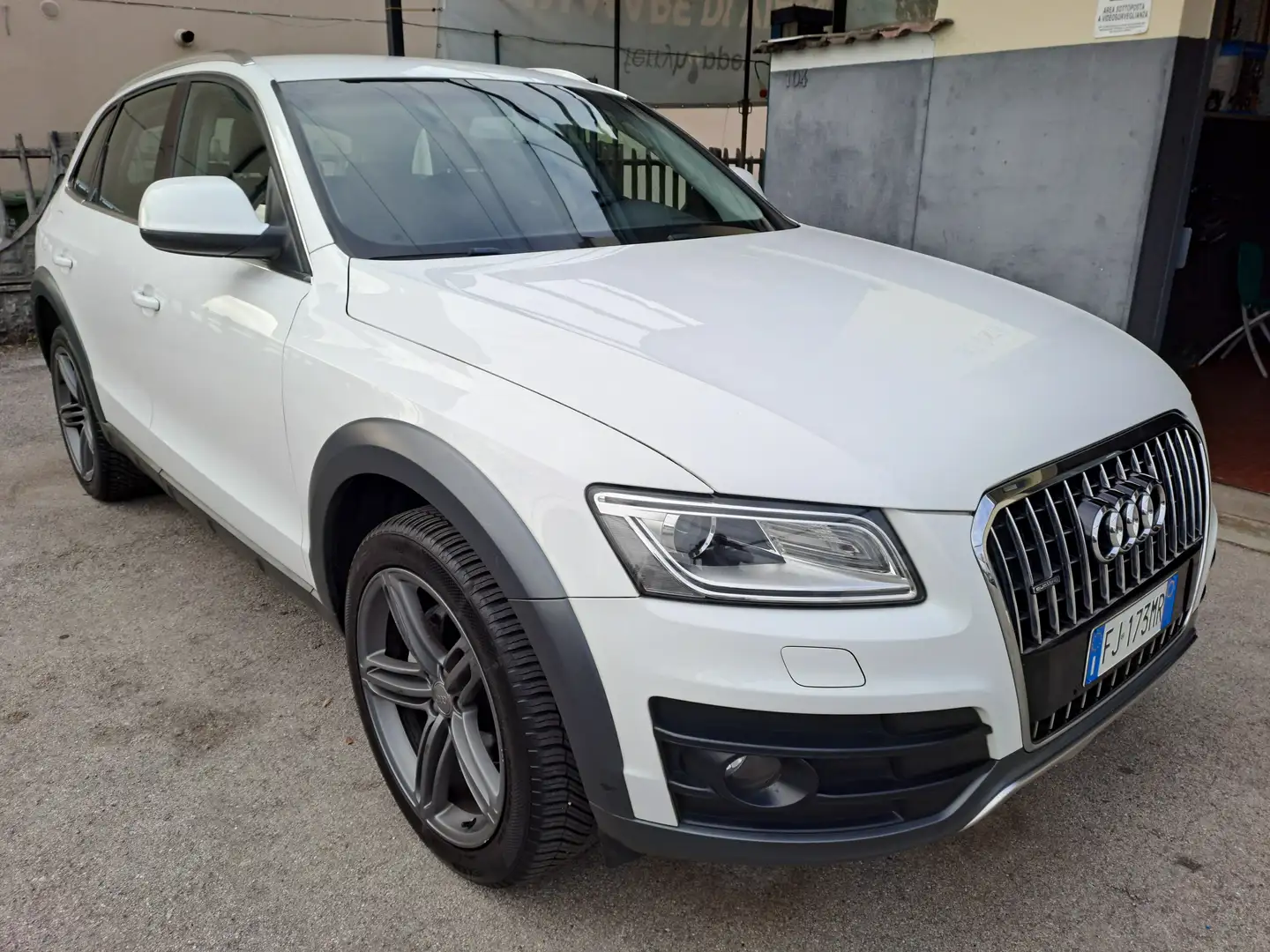 Audi Q5 2.0 TDI 177CV QUATTRO - CAMBIO MANUALE Blanc - 2