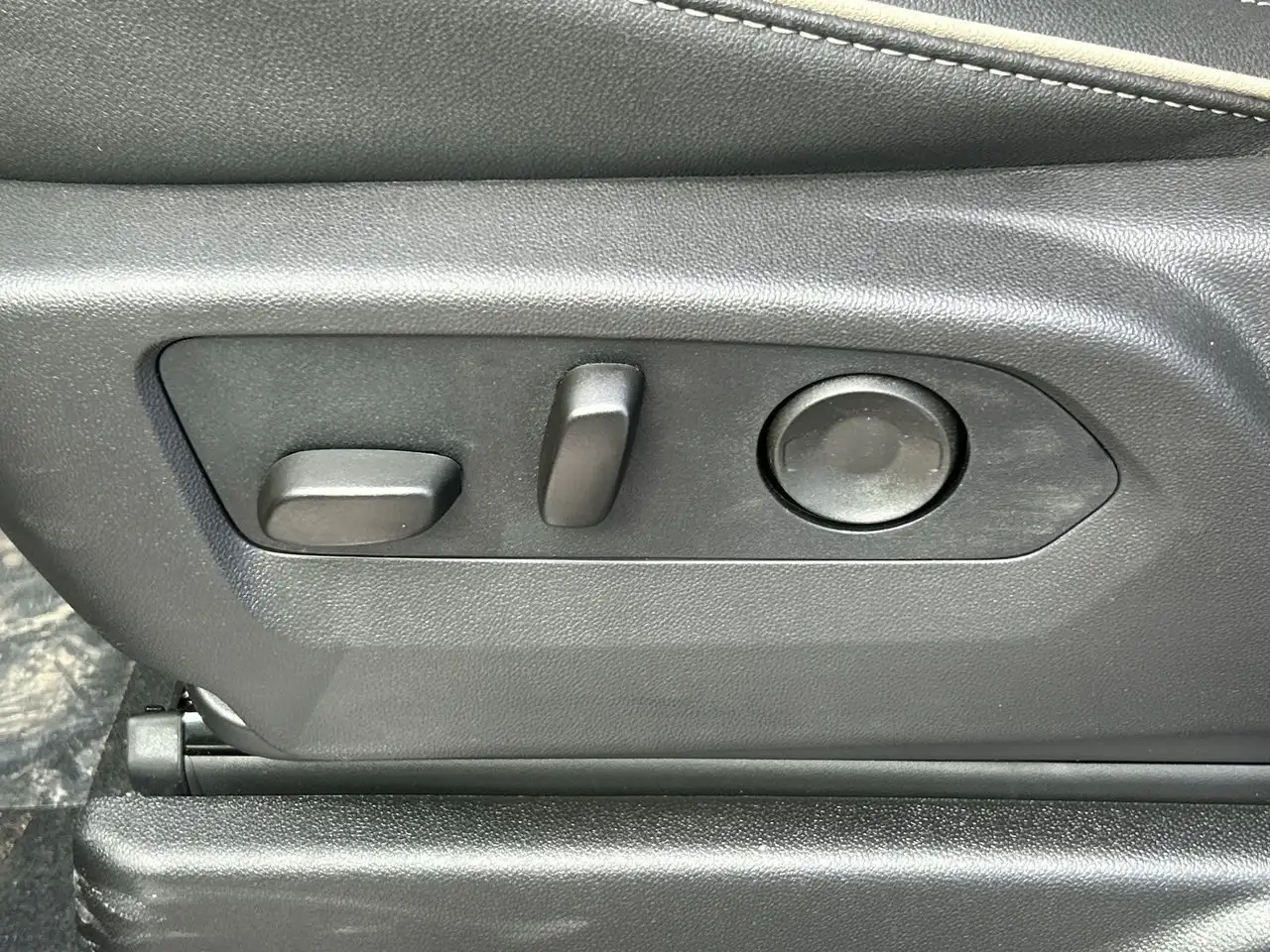 GMC Yukon снимка GMC Yukon