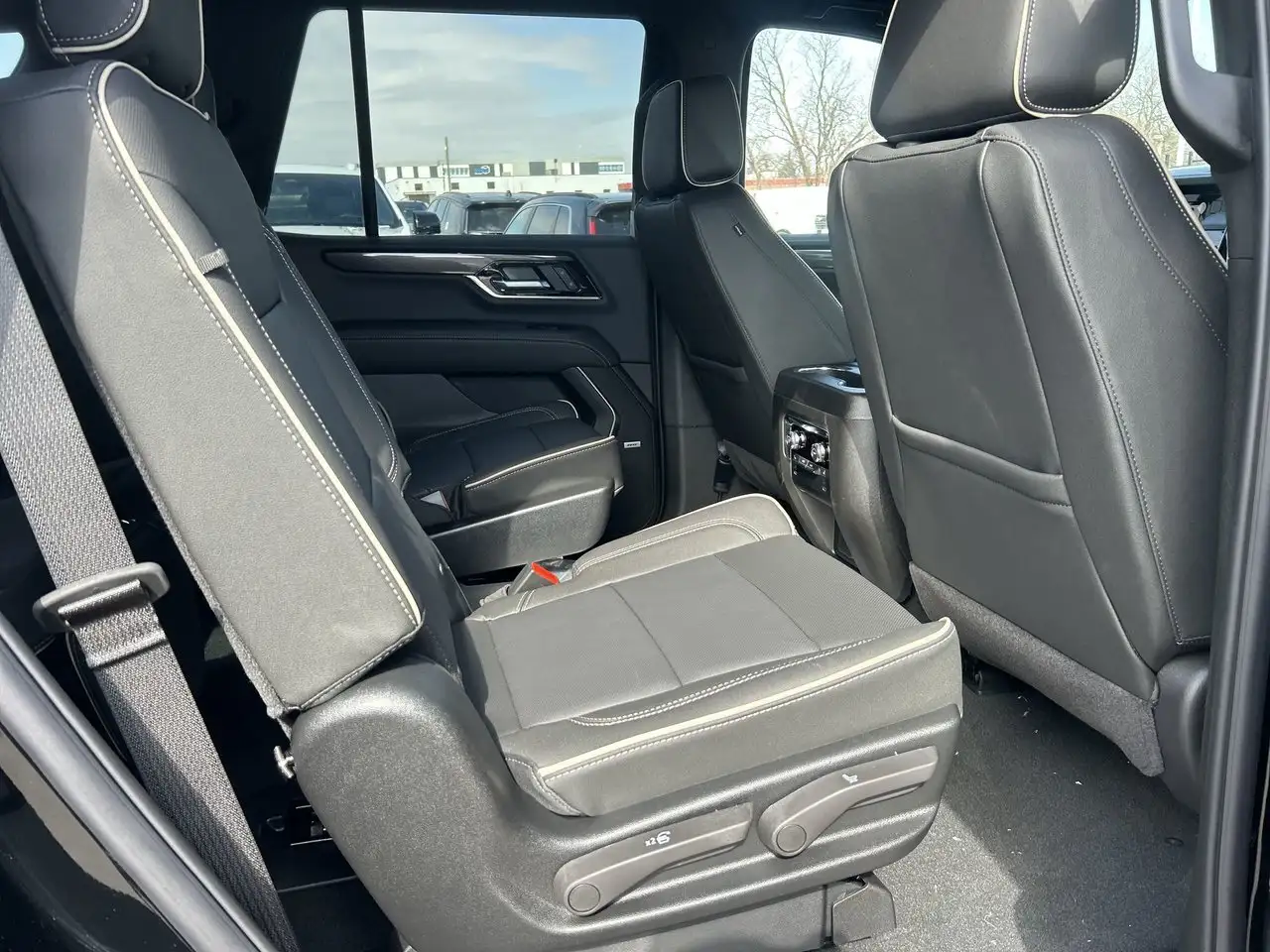 GMC Yukon снимка GMC Yukon