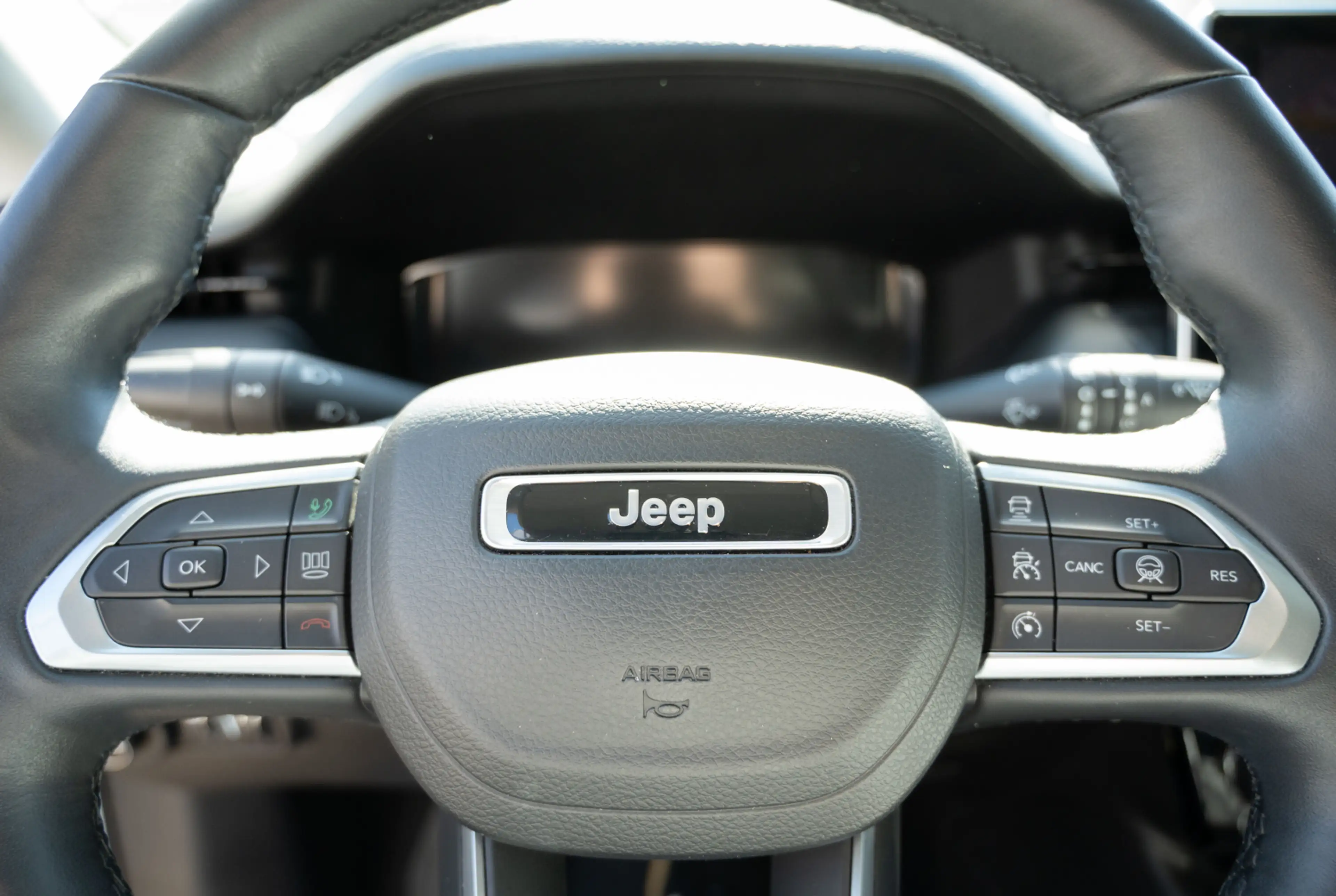 Jeep Compass S 1.5 e-Hybrid 48V *NAVI*DAB*CARPLAY*KEYLESS* — photo 13