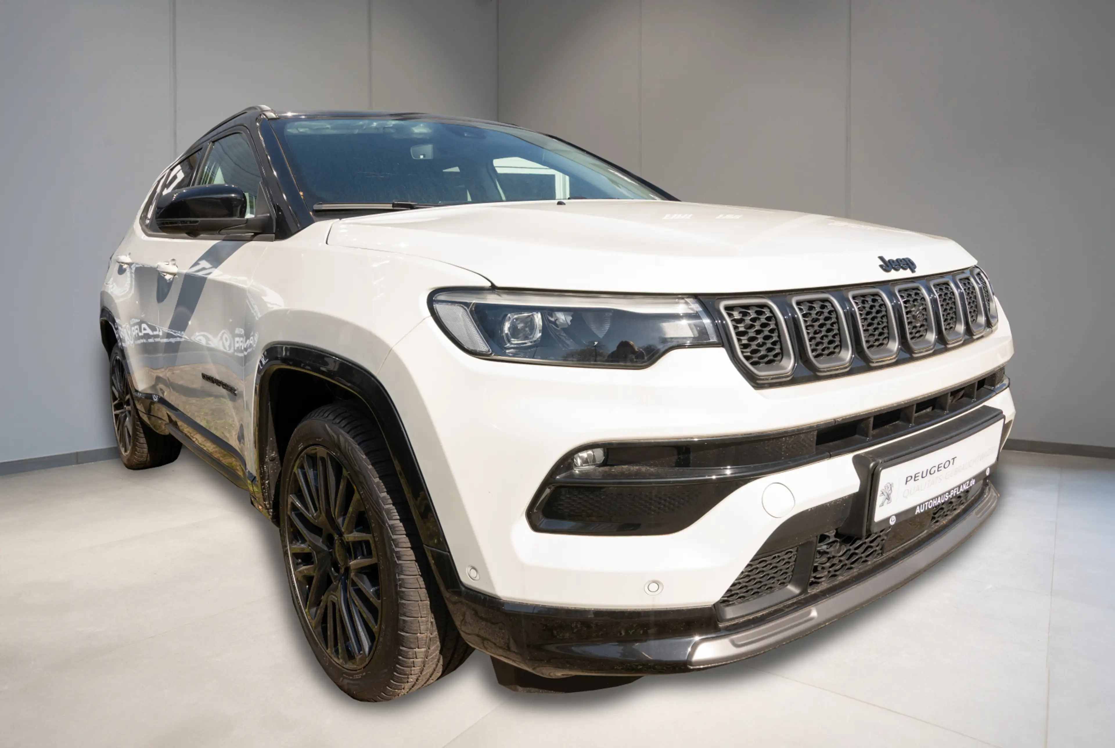 Jeep Compass S 1.5 e-Hybrid 48V *NAVI*DAB*CARPLAY*KEYLESS* — photo 2