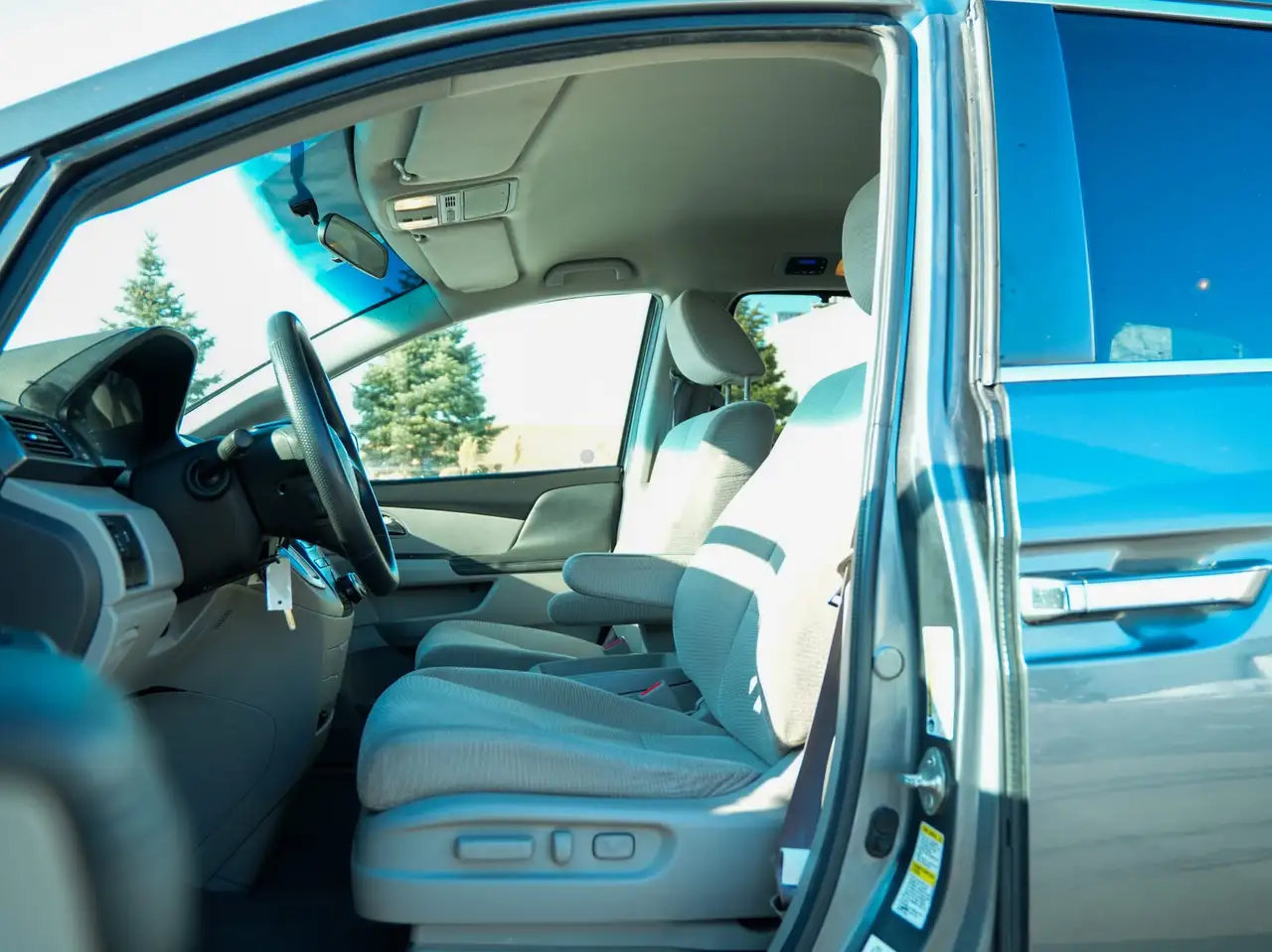 Honda Odyssey снимка Honda Odyssey