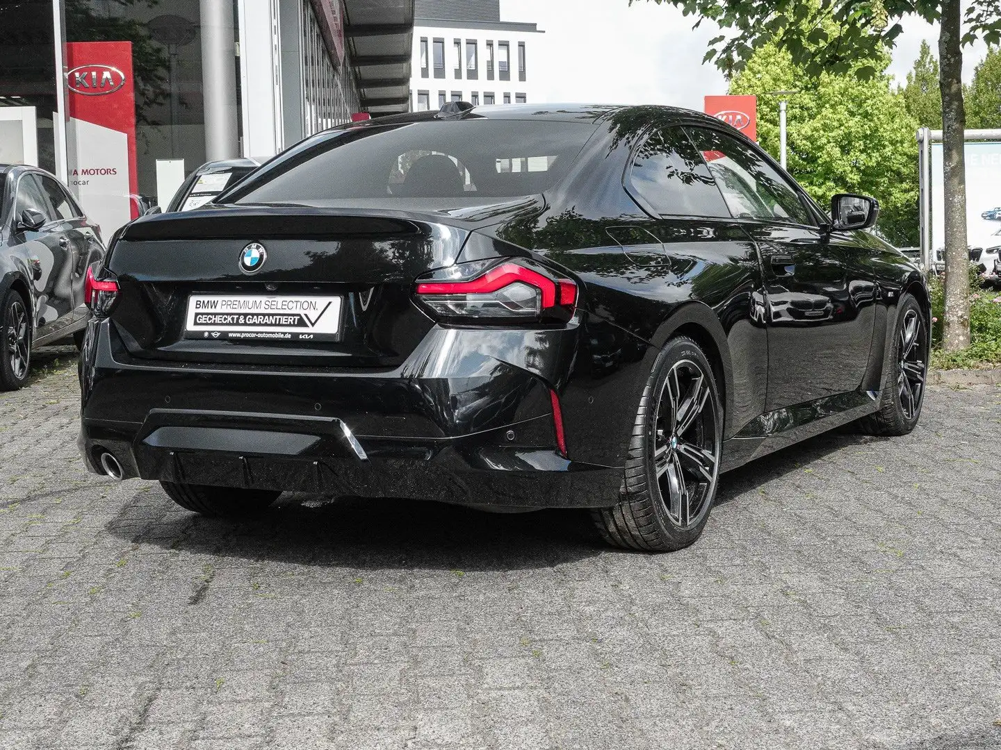 BMW 220 d Coupé M Sport Aut. RFK NAVI LED Sound Syst. DAB Schwarz - 2