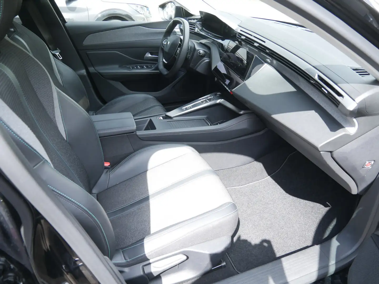 Peugeot 308 SW Allure Pack BlueHDi 130 NAVI ACC LED Zwart - 2