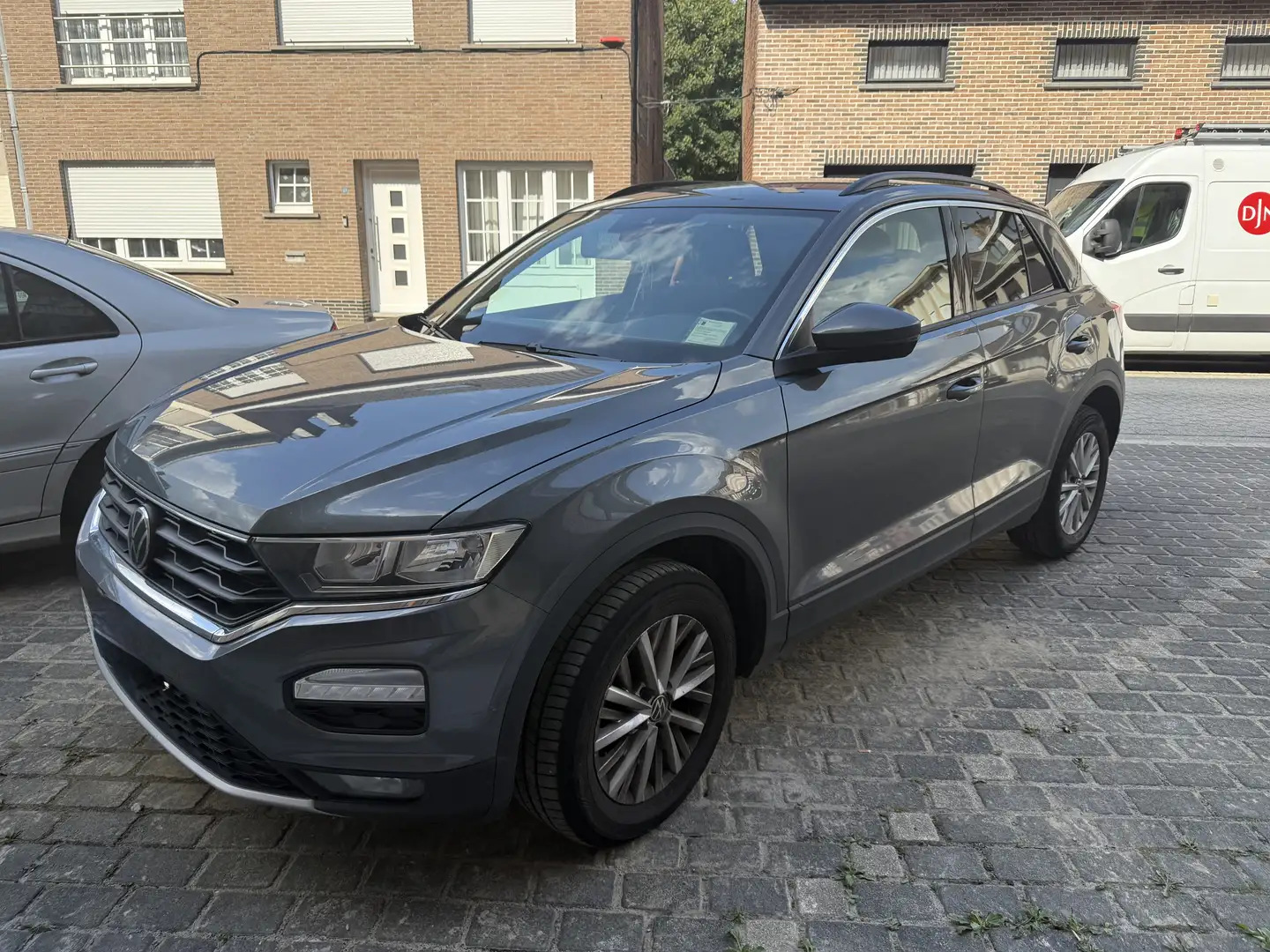Volkswagen T-Roc Life Gris - 2