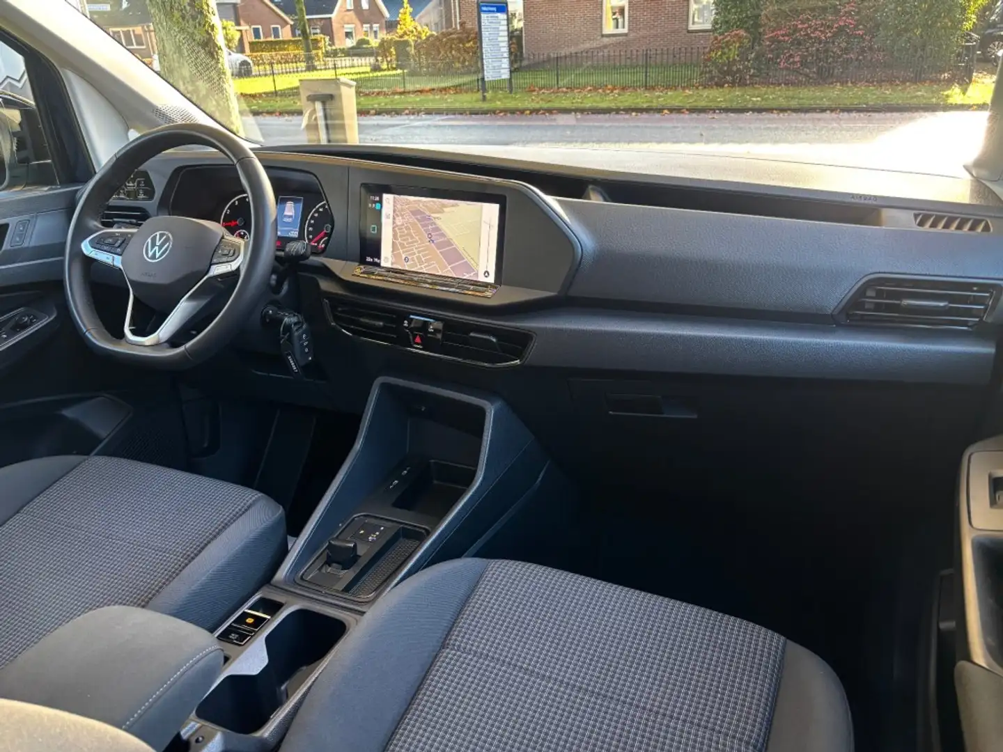 Volkswagen Caddy Maxi 1.5 TSI 115pk DSG Life , LED, Navi, Cruise, T Blauw - 2
