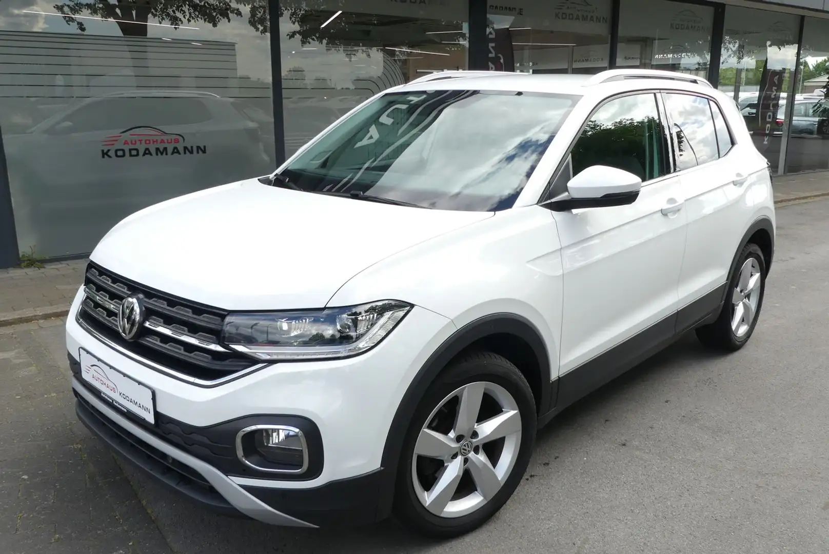 Volkswagen T-Cross 1.6 TDI Style*DAB*SHZ*Navi*LED*Allwetter Weiß - 2