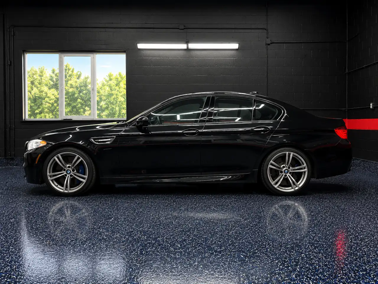BMW M5 снимка BMW M5