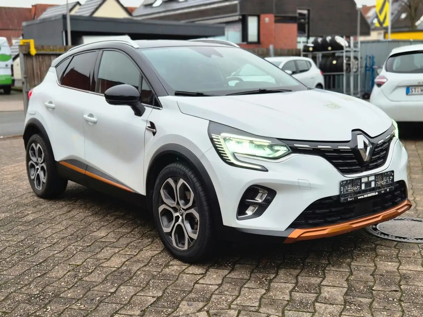 Renault Captur Intens TCE 130 EDC Weiß - 1
