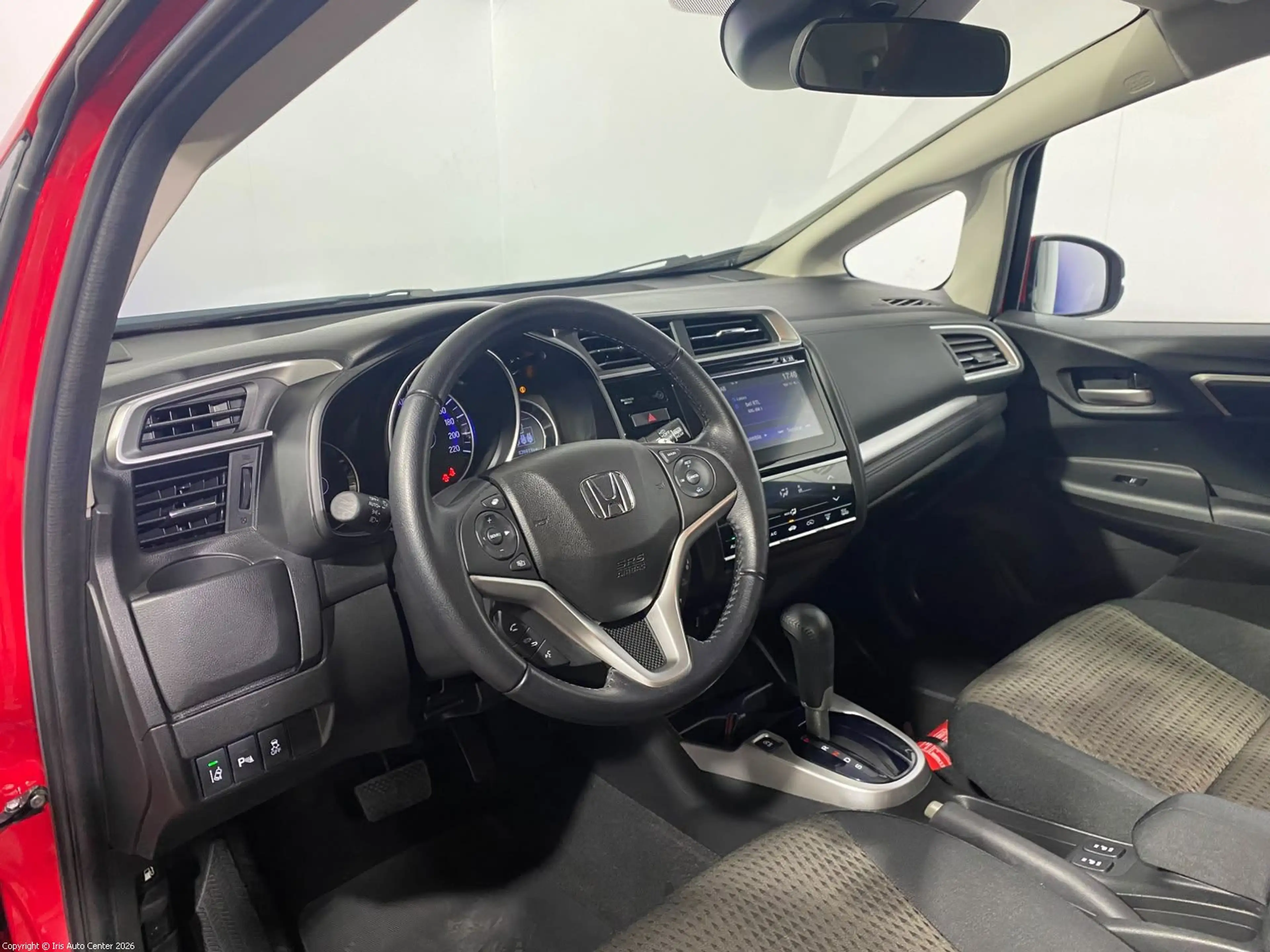 Honda Jazz 1.3 I-VTEC CVT | KEY-LESS | NAVI. | CAMERA — photo 6