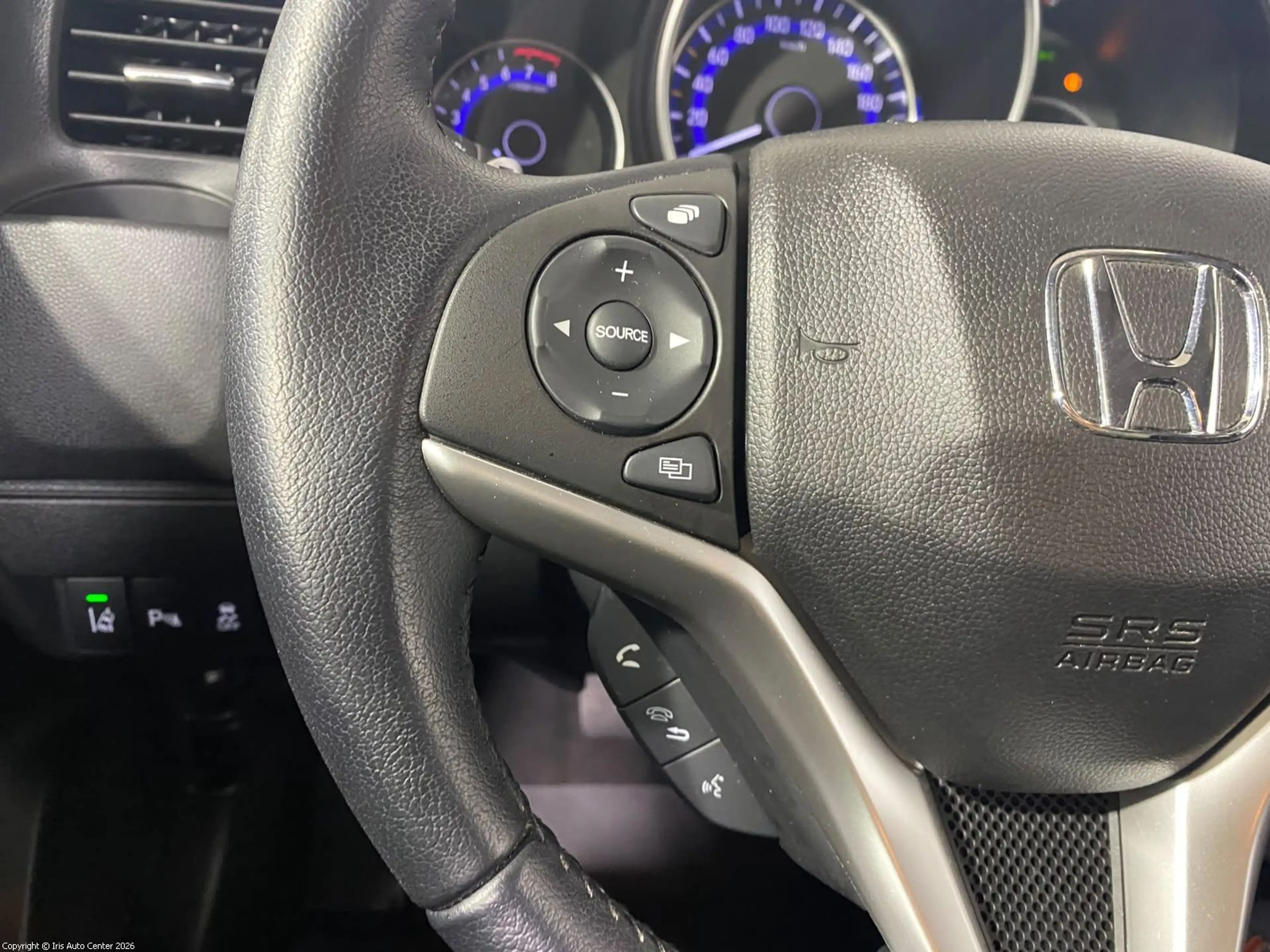 Honda Jazz 1.3 I-VTEC CVT | KEY-LESS | NAVI. | CAMERA — photo 11