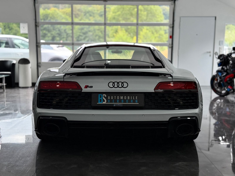 Audi R8 Coupe 5.2 FSI RWD performance/1.Hand/Deutsch — photo 10