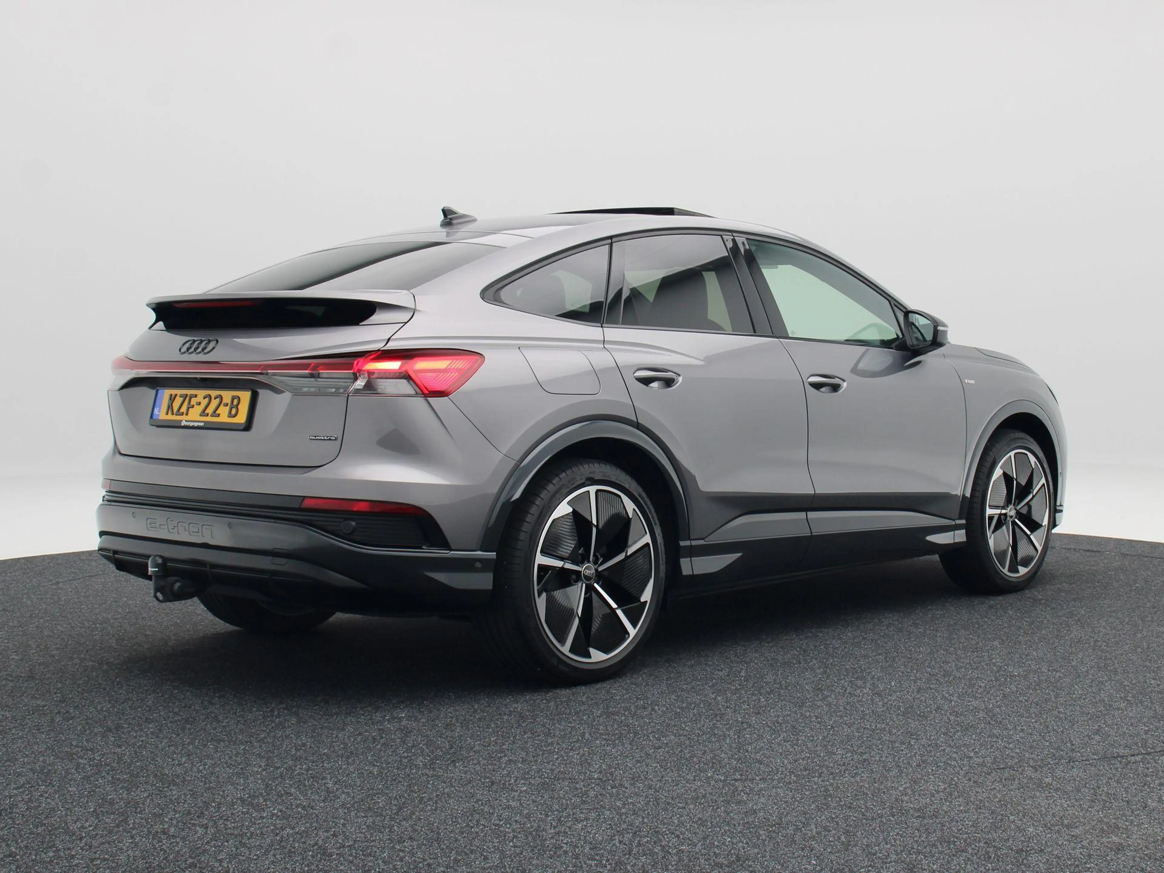 Audi Q4 e-tron Sportback 45 quattro S edition 82 kWh 286 Pk | Led — photo 2