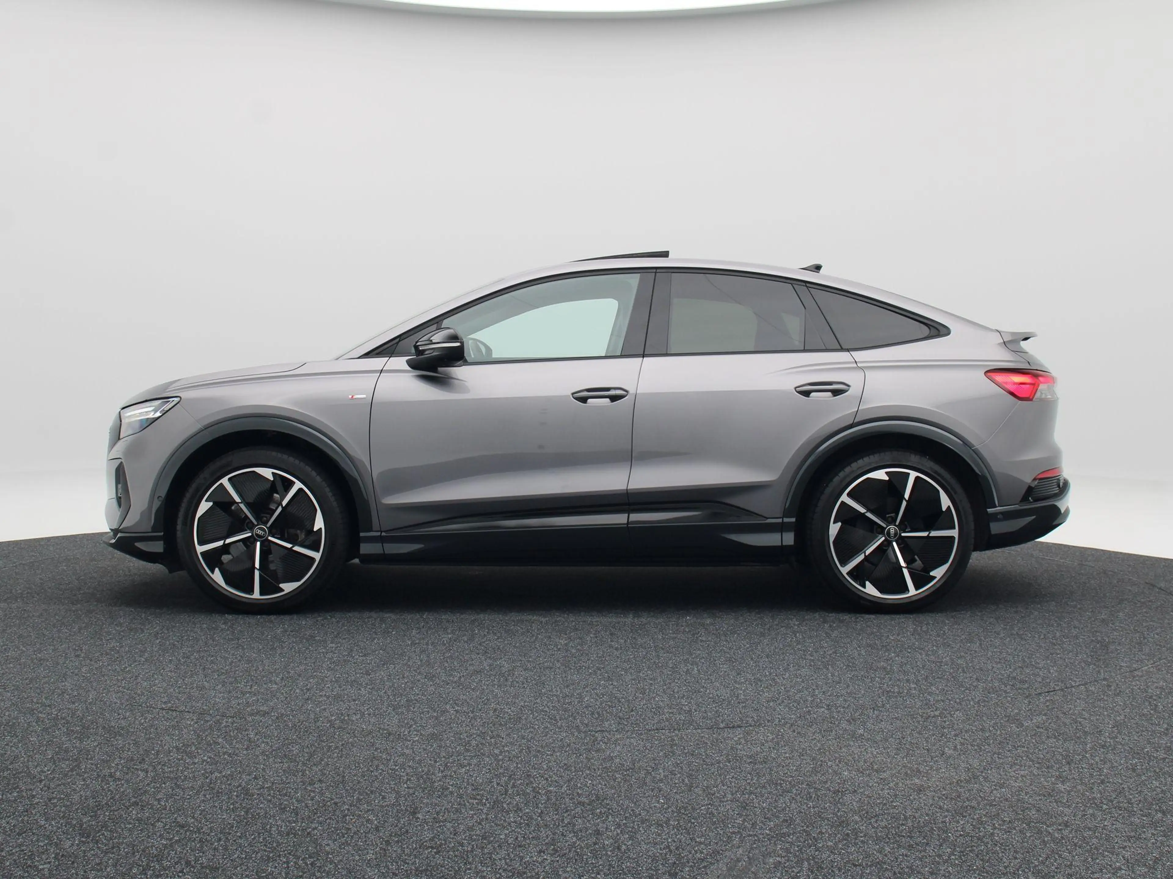 Audi Q4 e-tron Sportback 45 quattro S edition 82 kWh 286 Pk | Led — photo 9