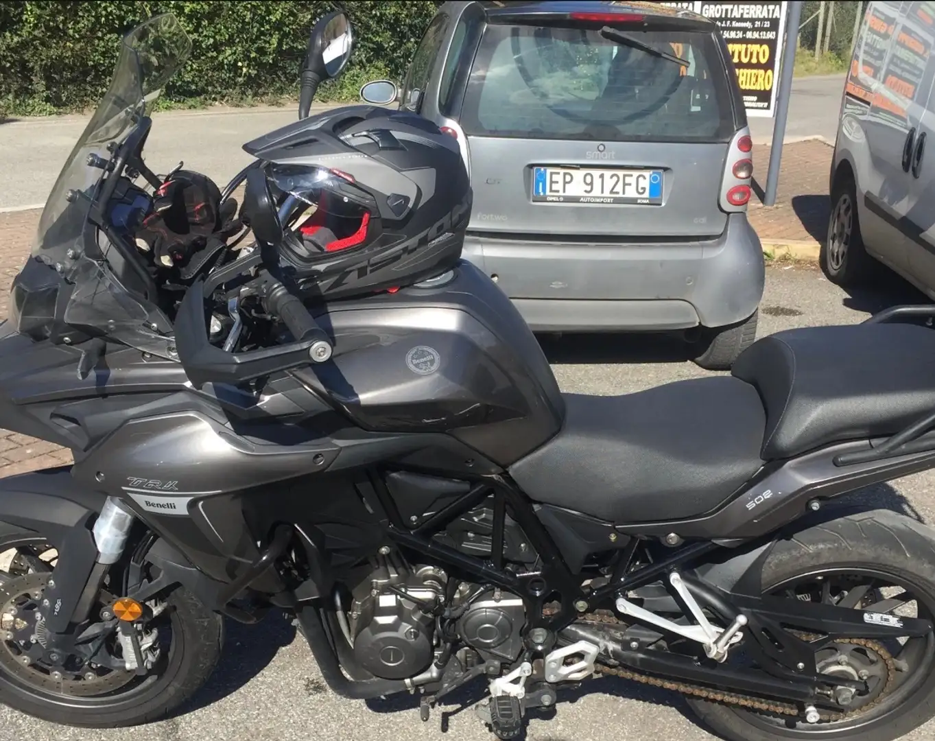 Benelli TRK 502 top - 1