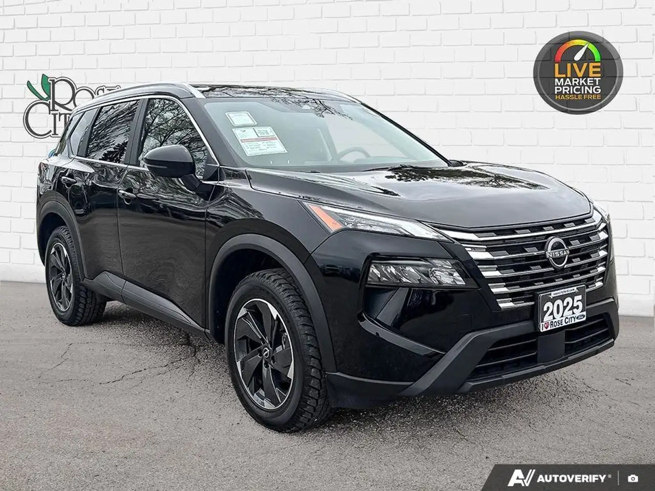 Nissan Rogue снимка Nissan Rogue