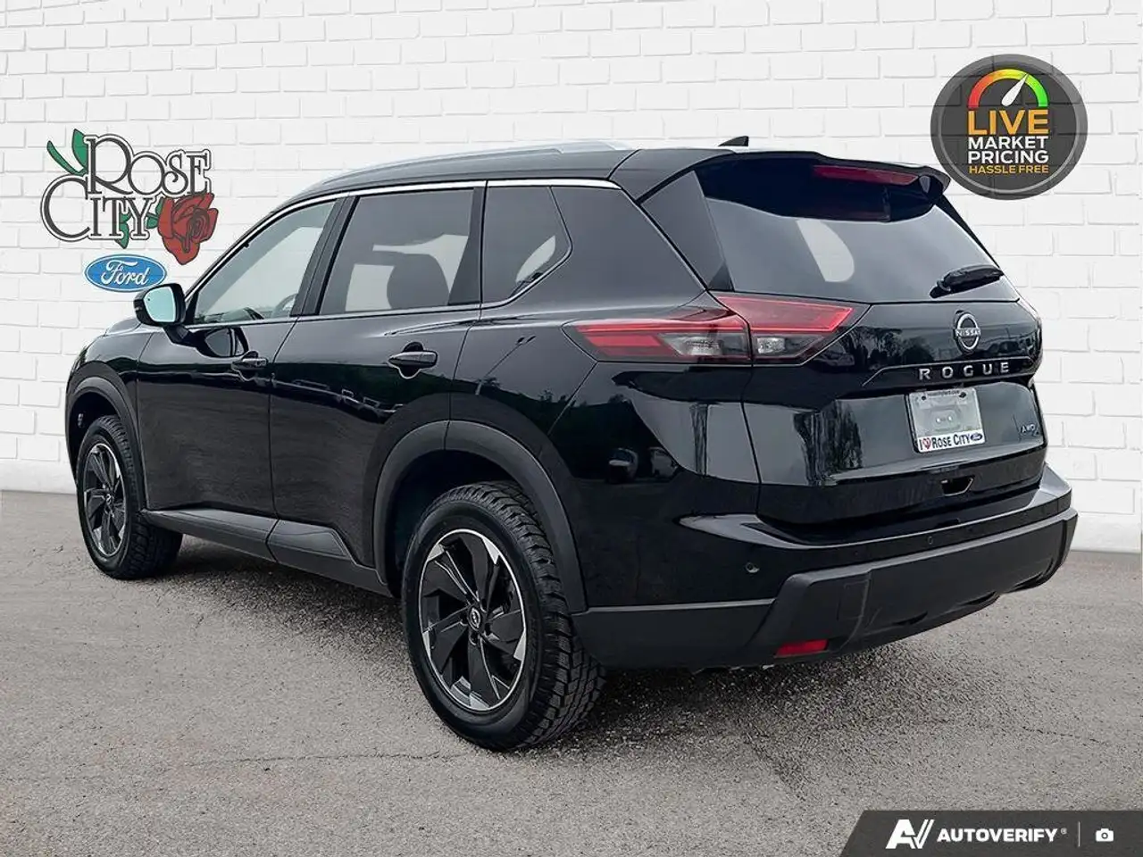 Nissan Rogue снимка Nissan Rogue