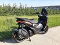Aprilia SR GT 125 GP Replica crna - thumbnail 3