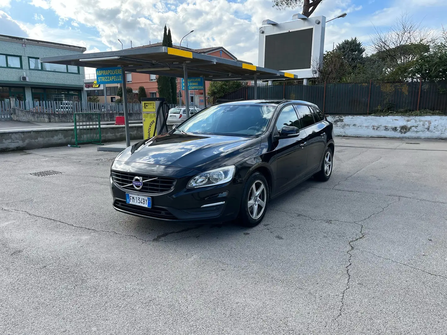 Volvo V60 D2 Geartronic Business Negru - 1