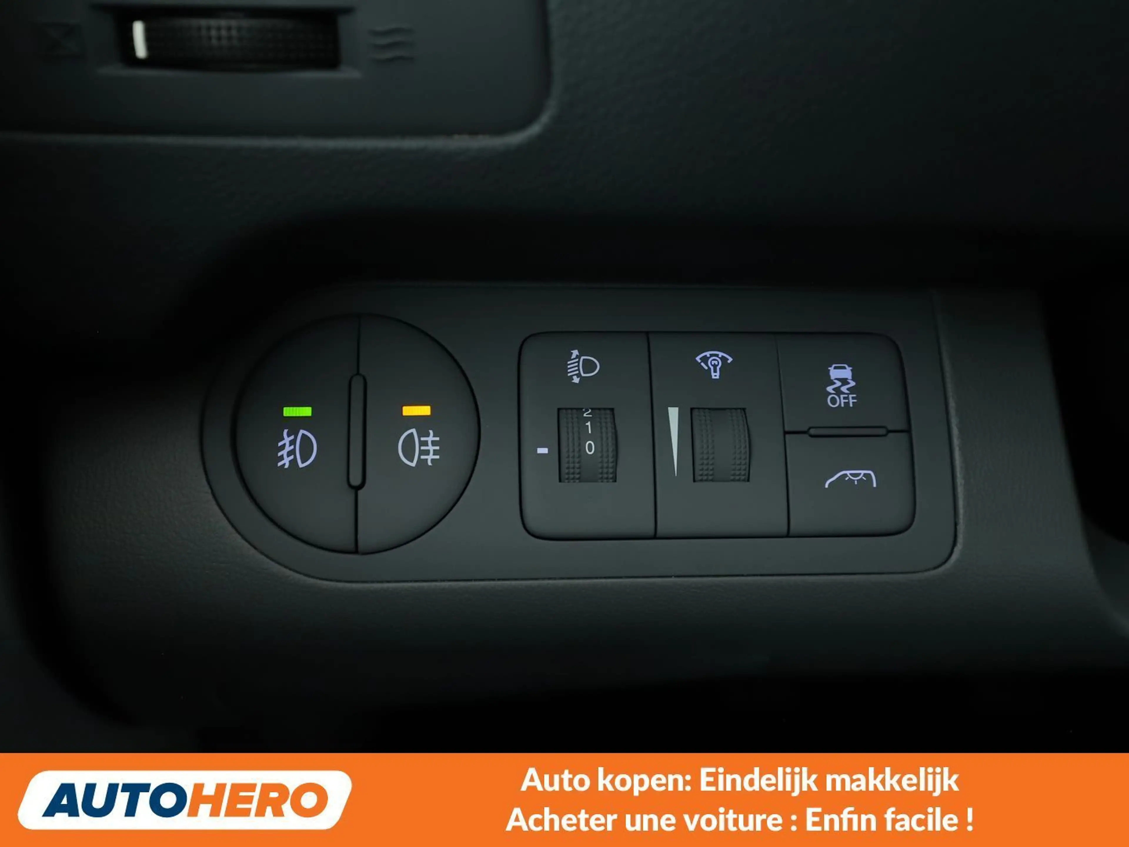 Hyundai H-1 2.5 CRDi Travel Family — photo 10