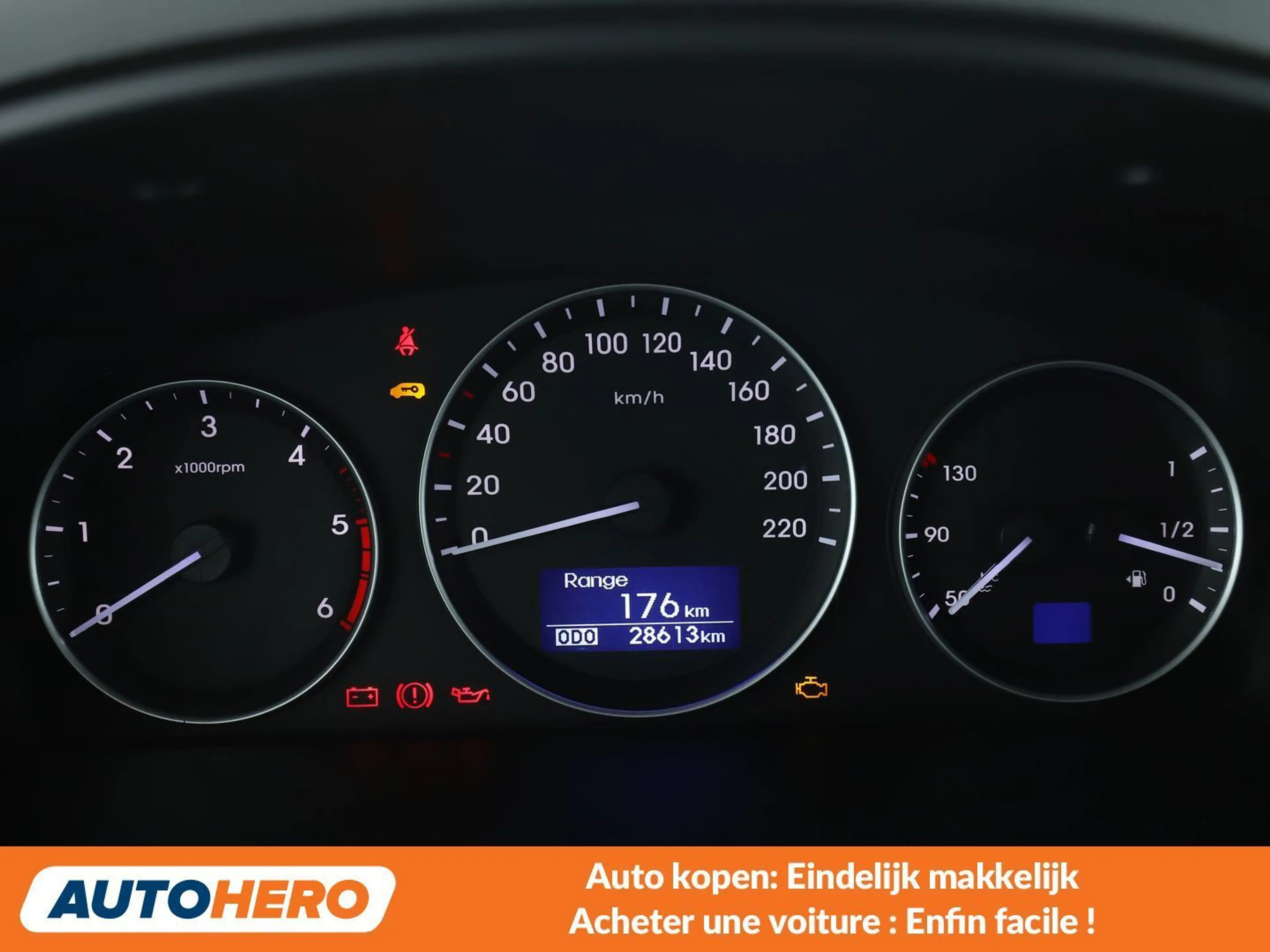 Hyundai H-1 2.5 CRDi Travel Family — photo 6