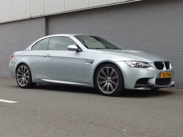 BMW M3 Cabriolet 2011 E93 Uniek mooi en slechts 52.557 Km