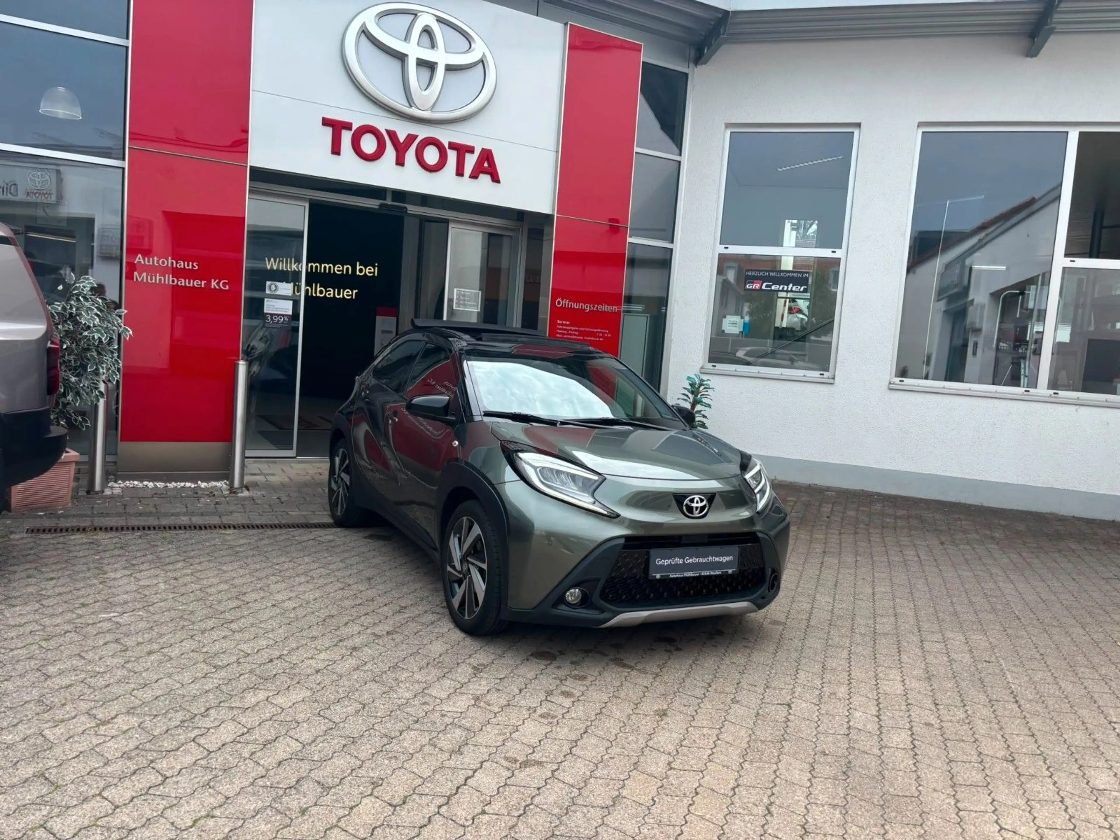 Toyota Aygo X Air Explore I FALTDACH I JBL I NAVI I LED — photo 4