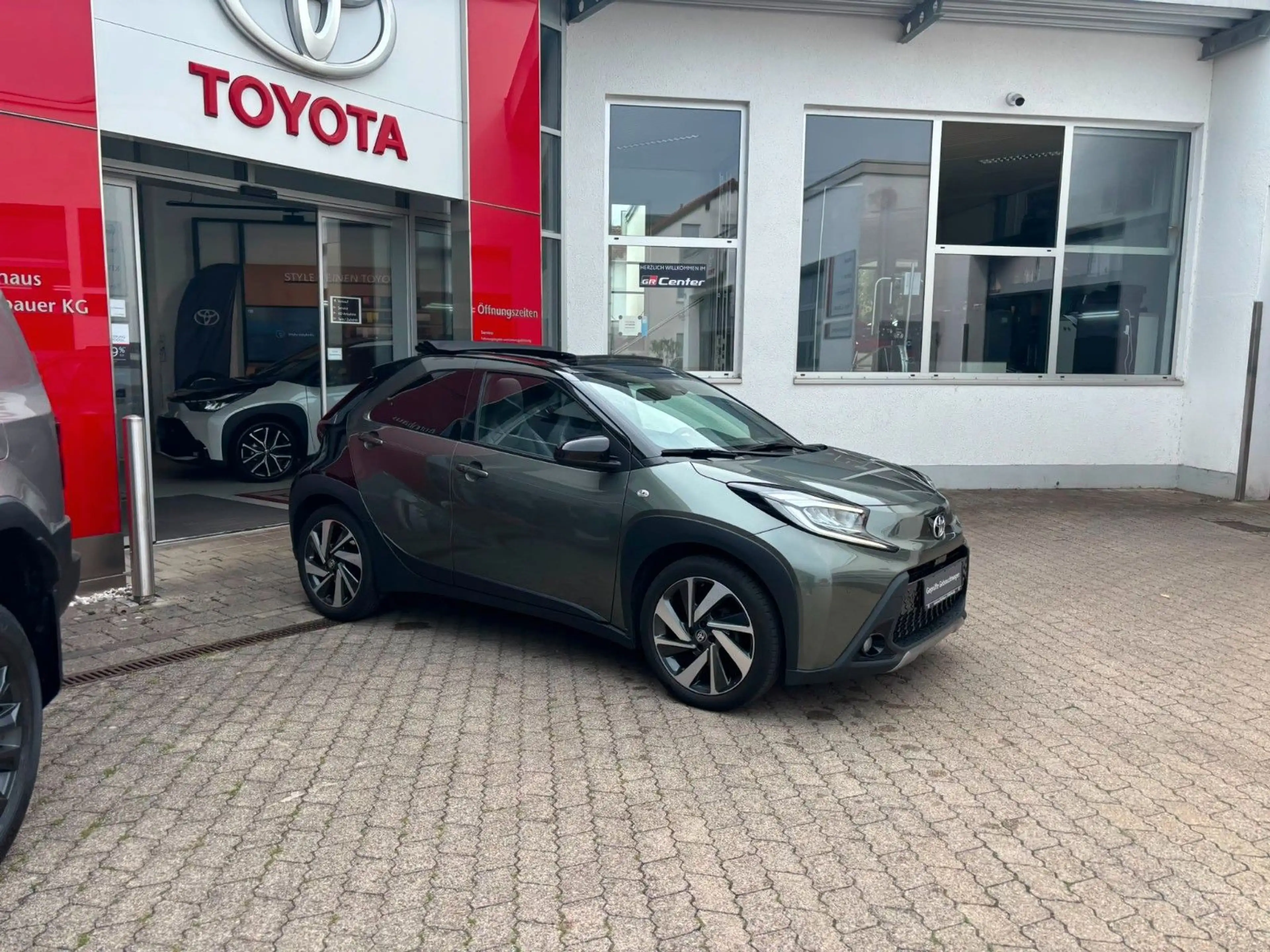 Toyota Aygo X Air Explore I FALTDACH I JBL I NAVI I LED — photo 6
