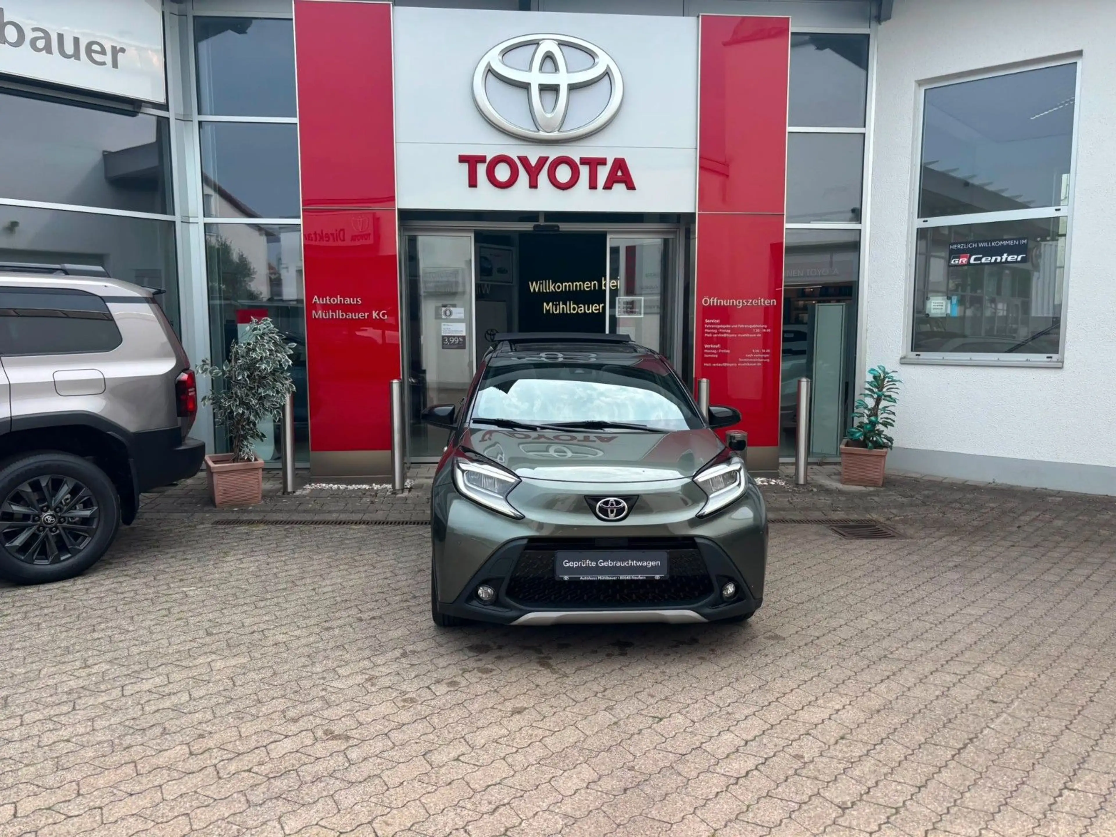 Toyota Aygo X Air Explore I FALTDACH I JBL I NAVI I LED — photo 2