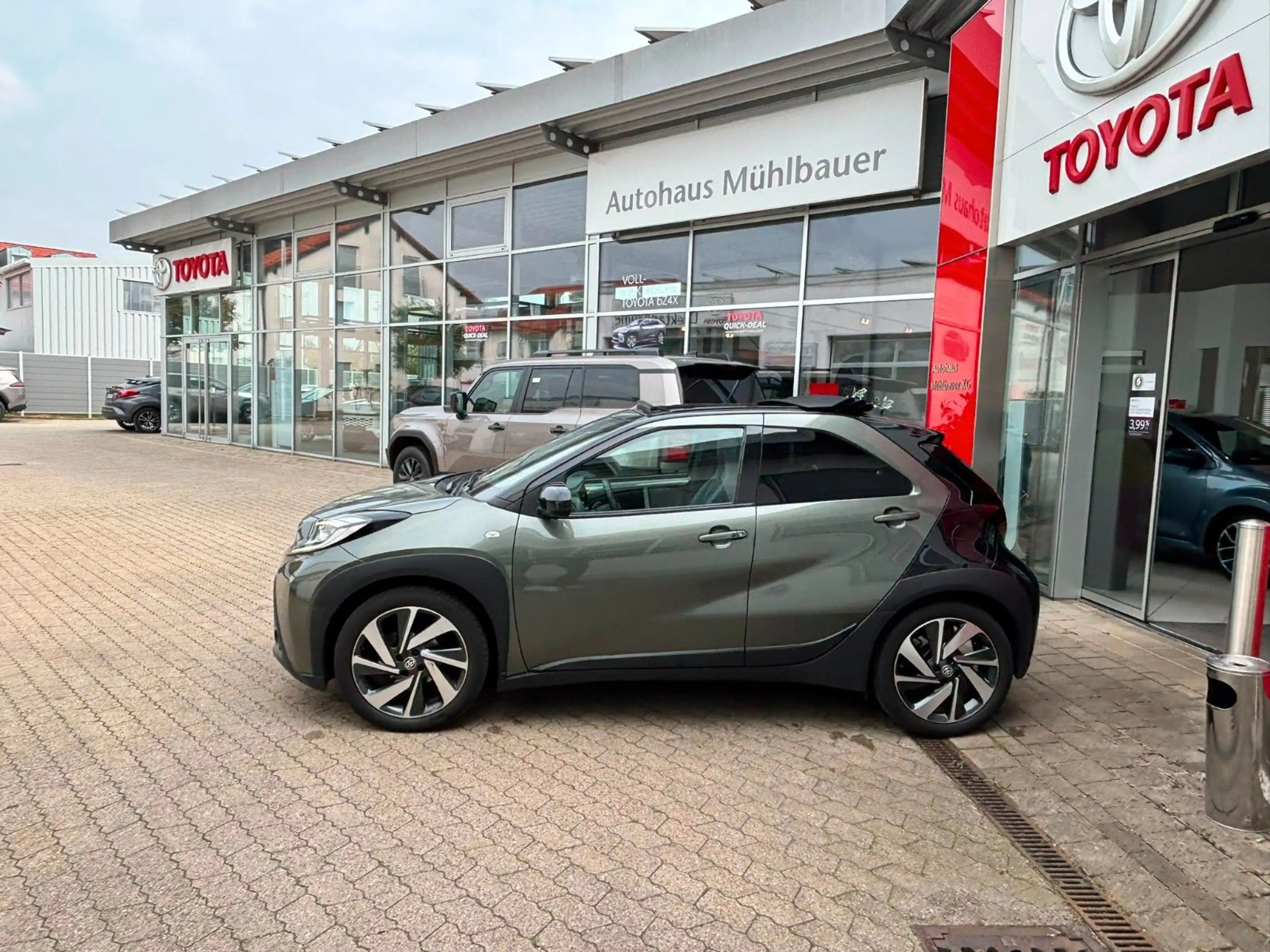 Toyota Aygo X Air Explore I FALTDACH I JBL I NAVI I LED — photo 12