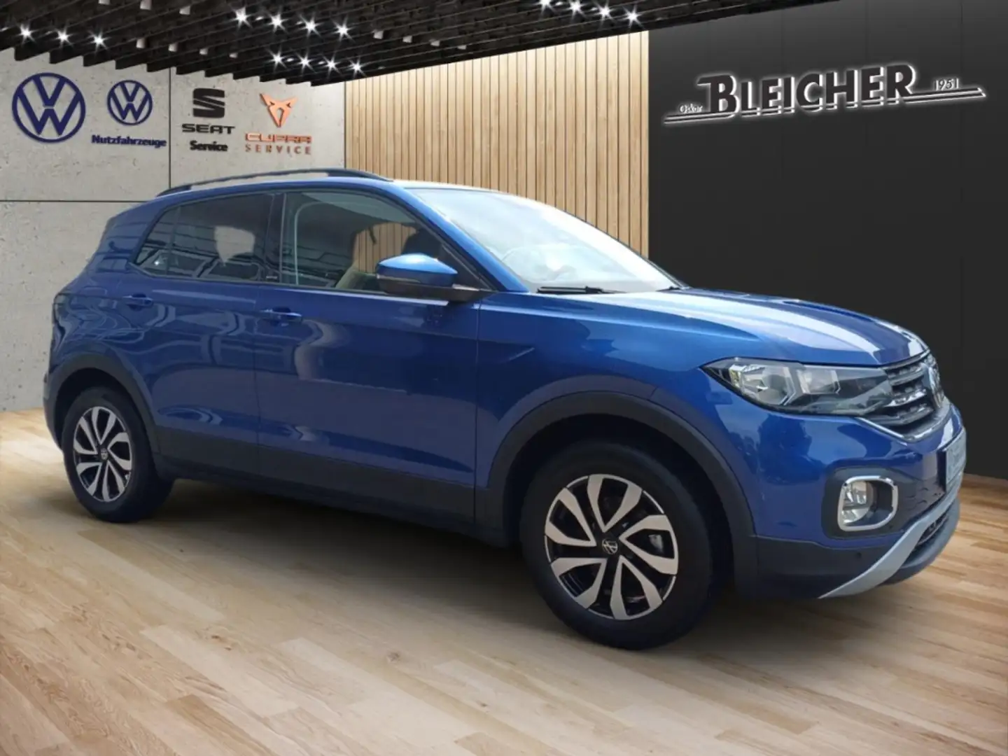 Volkswagen T-Cross Active 1.0 TSI 110PS DSG Navi + Climatronic Azul - 2