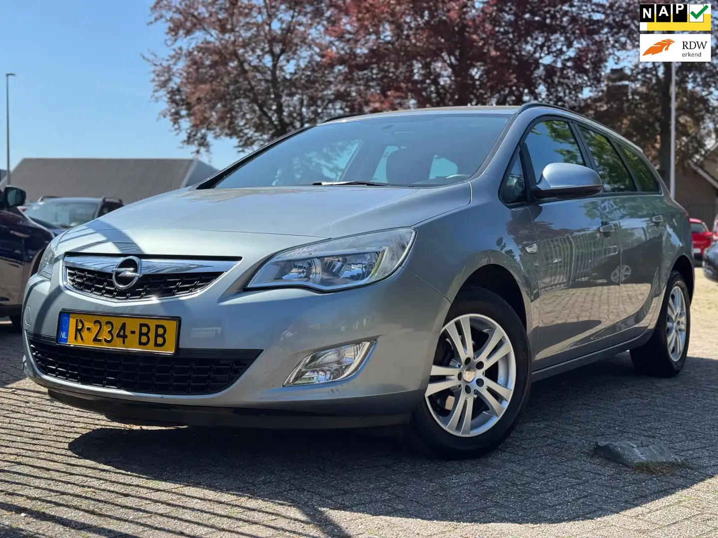 Opel Astra Sports Tourer 1.4 Edition AIRCO CRUISE CONTROL APK Grijs - 1