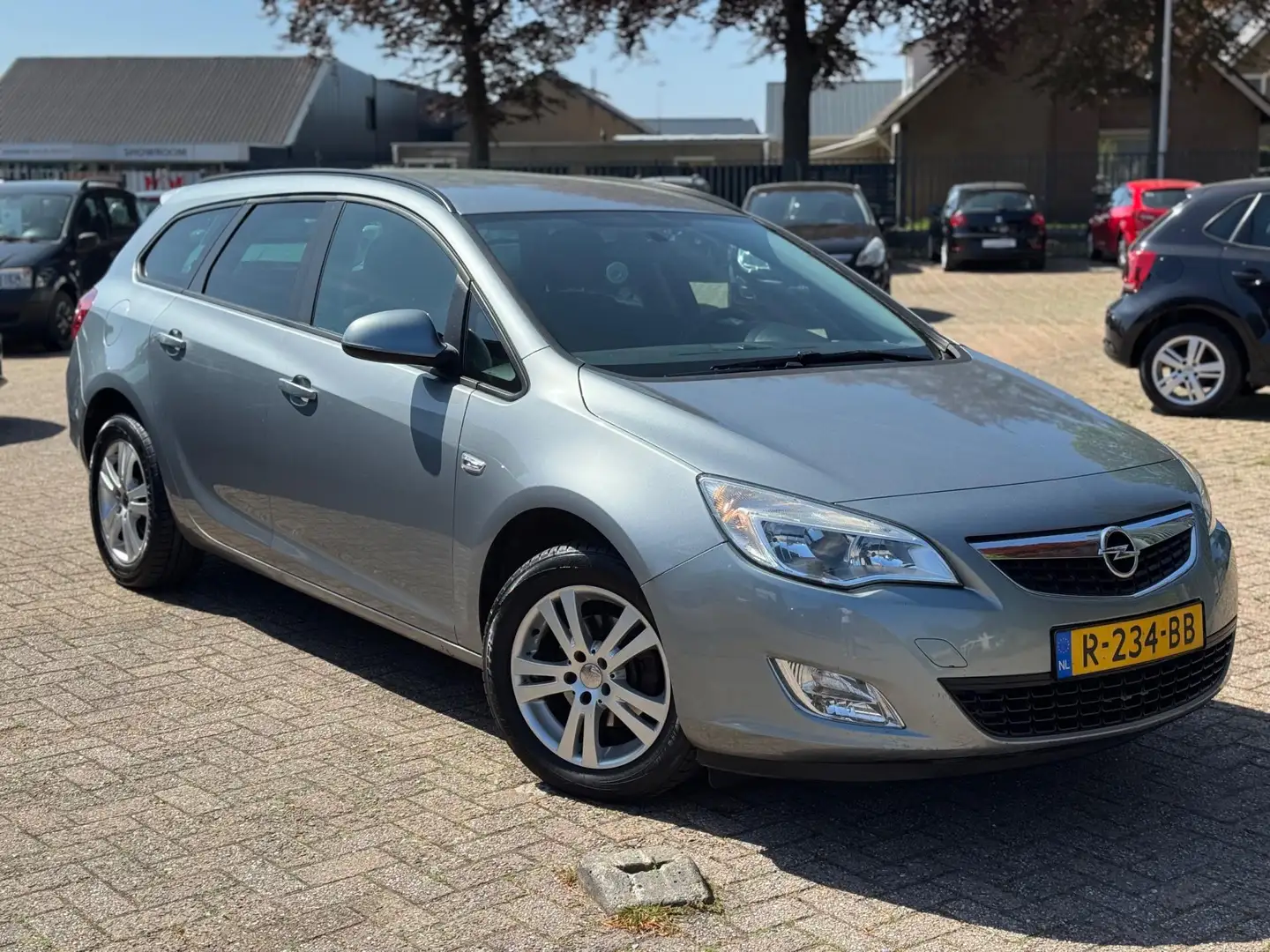 Opel Astra Sports Tourer 1.4 Edition AIRCO CRUISE CONTROL APK Grijs - 2