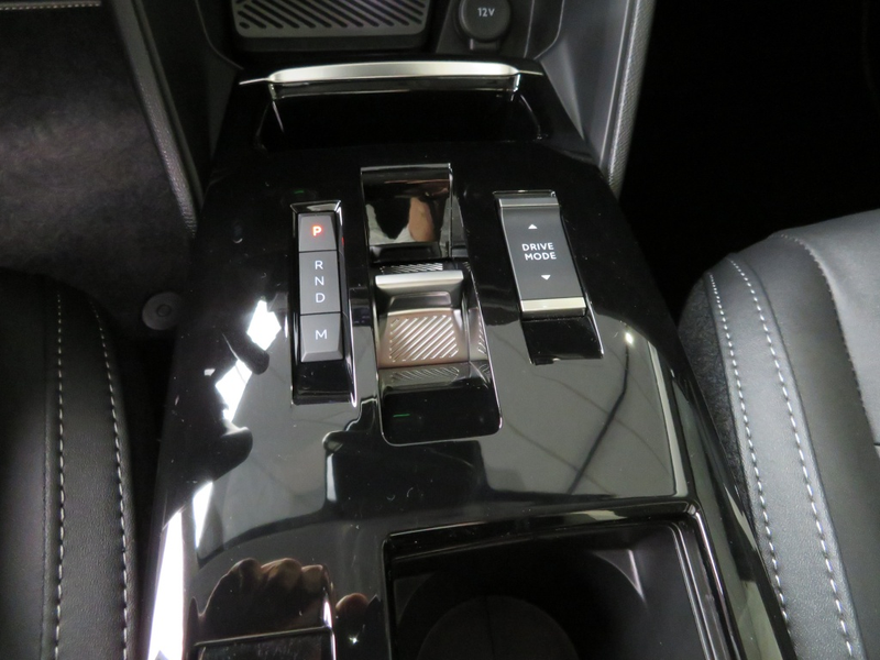 Citroen C4 1.2 Hybrid 145 Max — photo 8