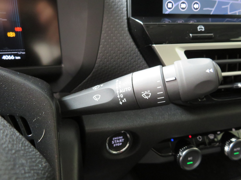 Citroen C4 1.2 Hybrid 145 Max — photo 19