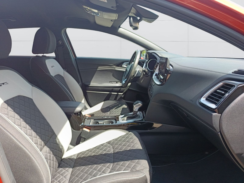 Kia ProCeed / pro_cee'd ProCeed 1.4 T-GDI, DCT GT Line — photo 13