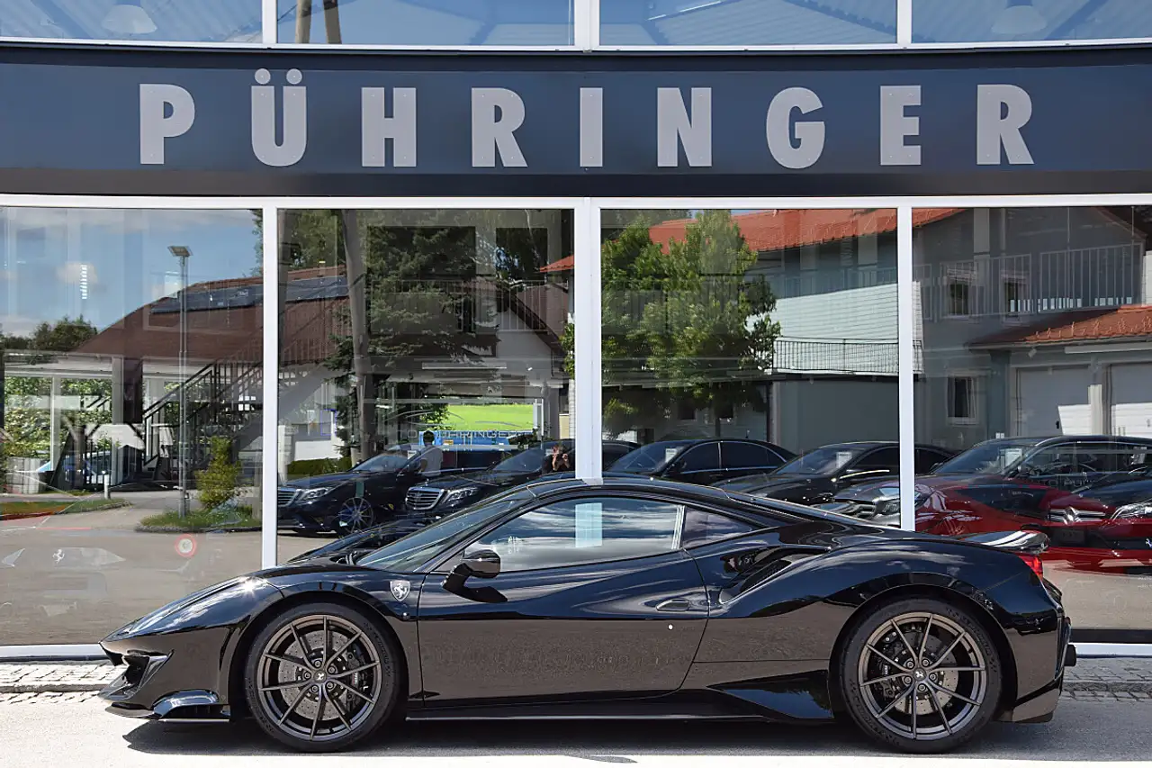 Ferrari 488 GTB Pista *Full Carbon*Lift*Kamera*Stripe*4-Poi...
