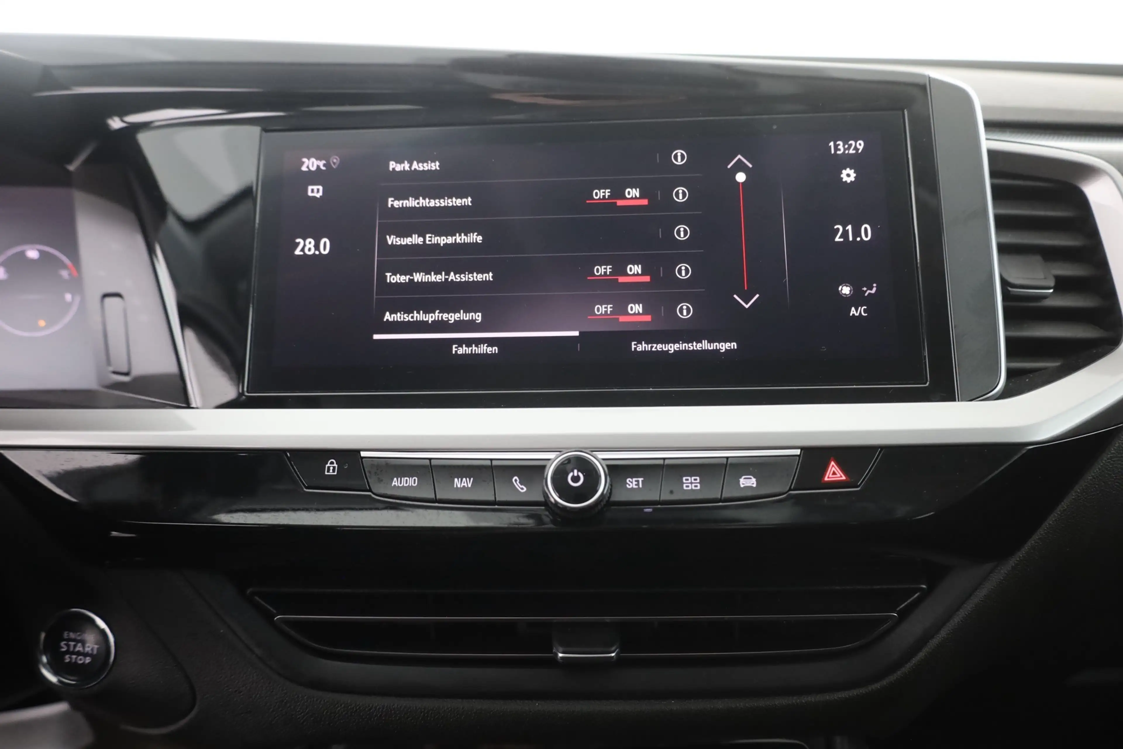Opel Grandland 1.2 GS Line LED Navi Sitzheizung 360° — photo 13