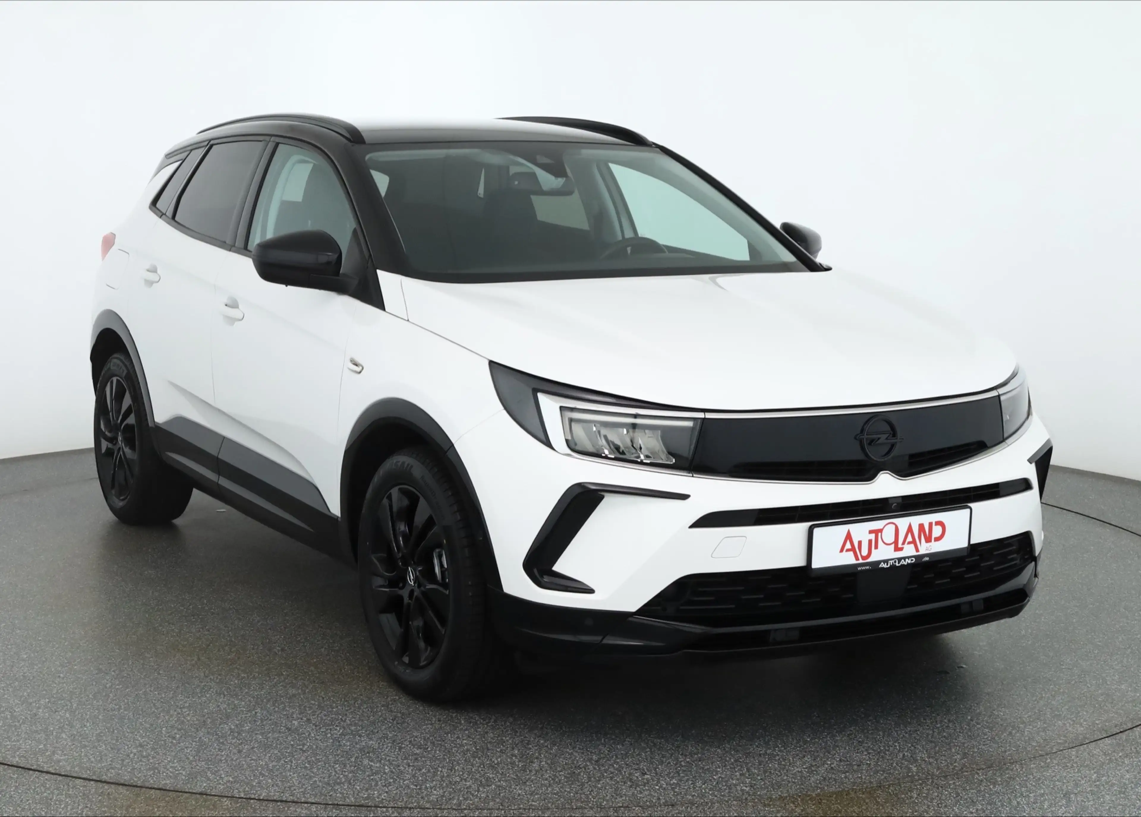 Opel Grandland 1.2 GS Line LED Navi Sitzheizung 360° — photo 7