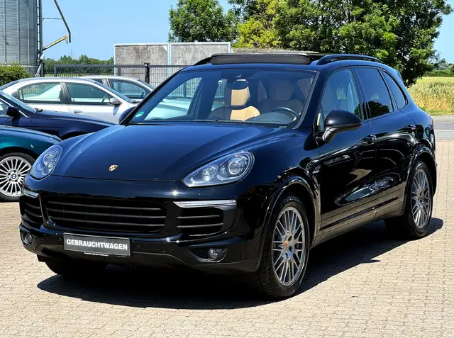 Porsche Cayenne S 4.2 V8 Diesel Platinum Edition  SoftCl Panorama