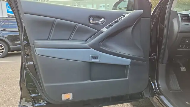 Nissan Murano view 7