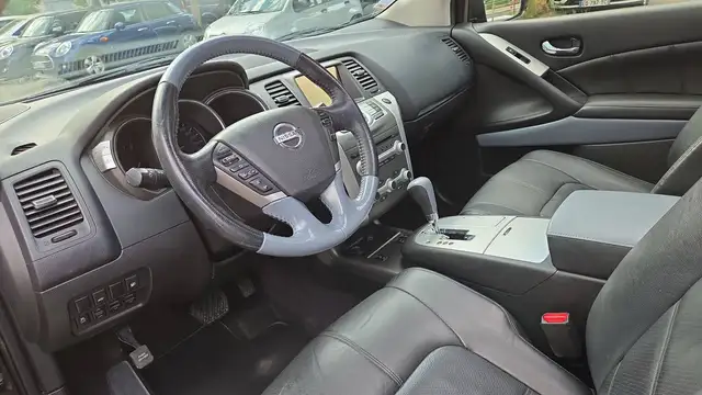 Nissan Murano view 8