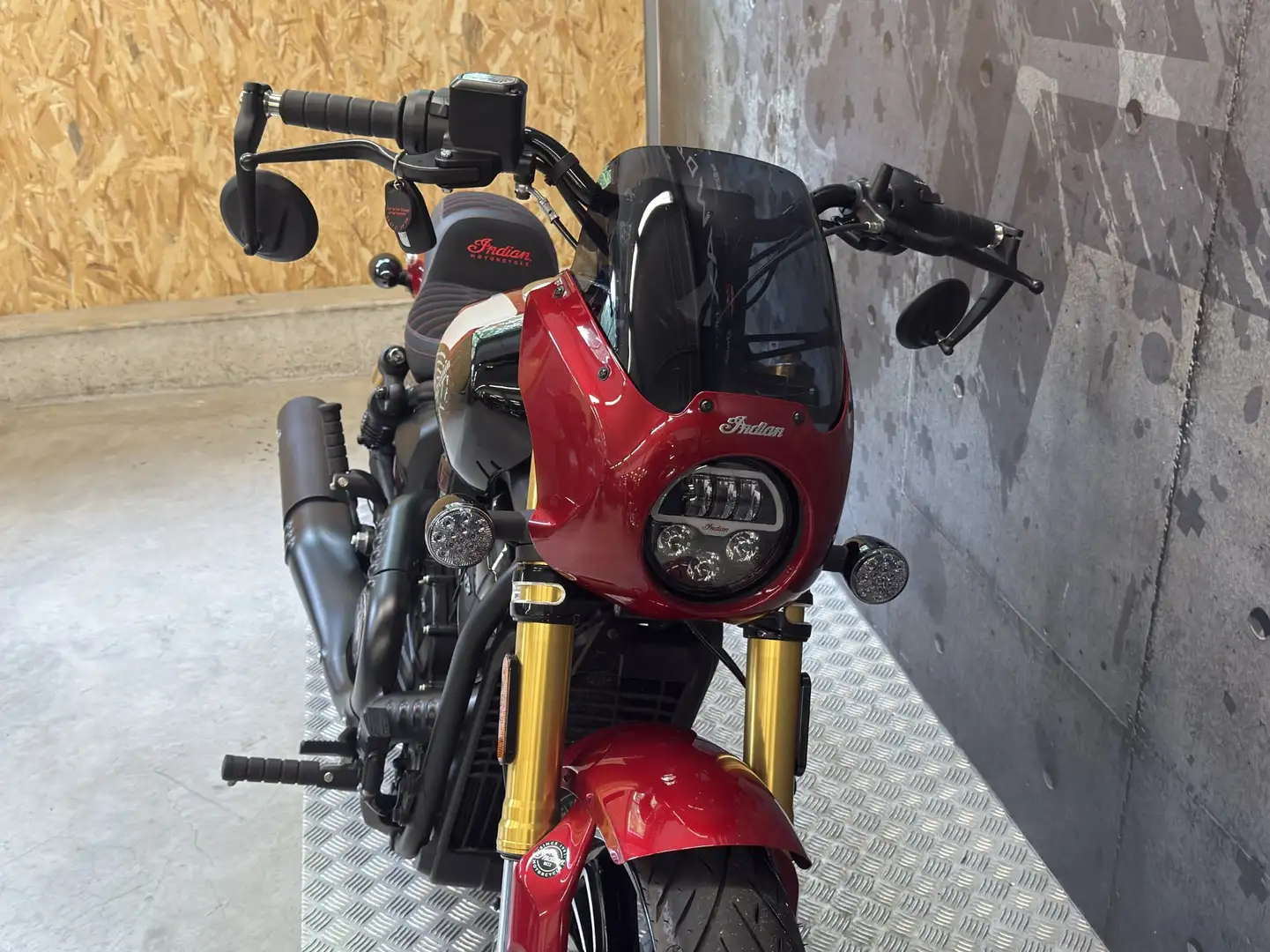 Indian Scout Rouge - 2