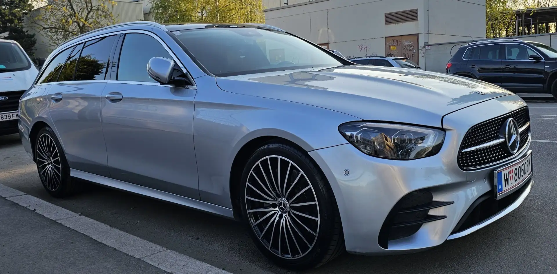 Mercedes-Benz 220 AMG Line/8-fach Sommerreifen und Winterreifen/Pano Grau - 2