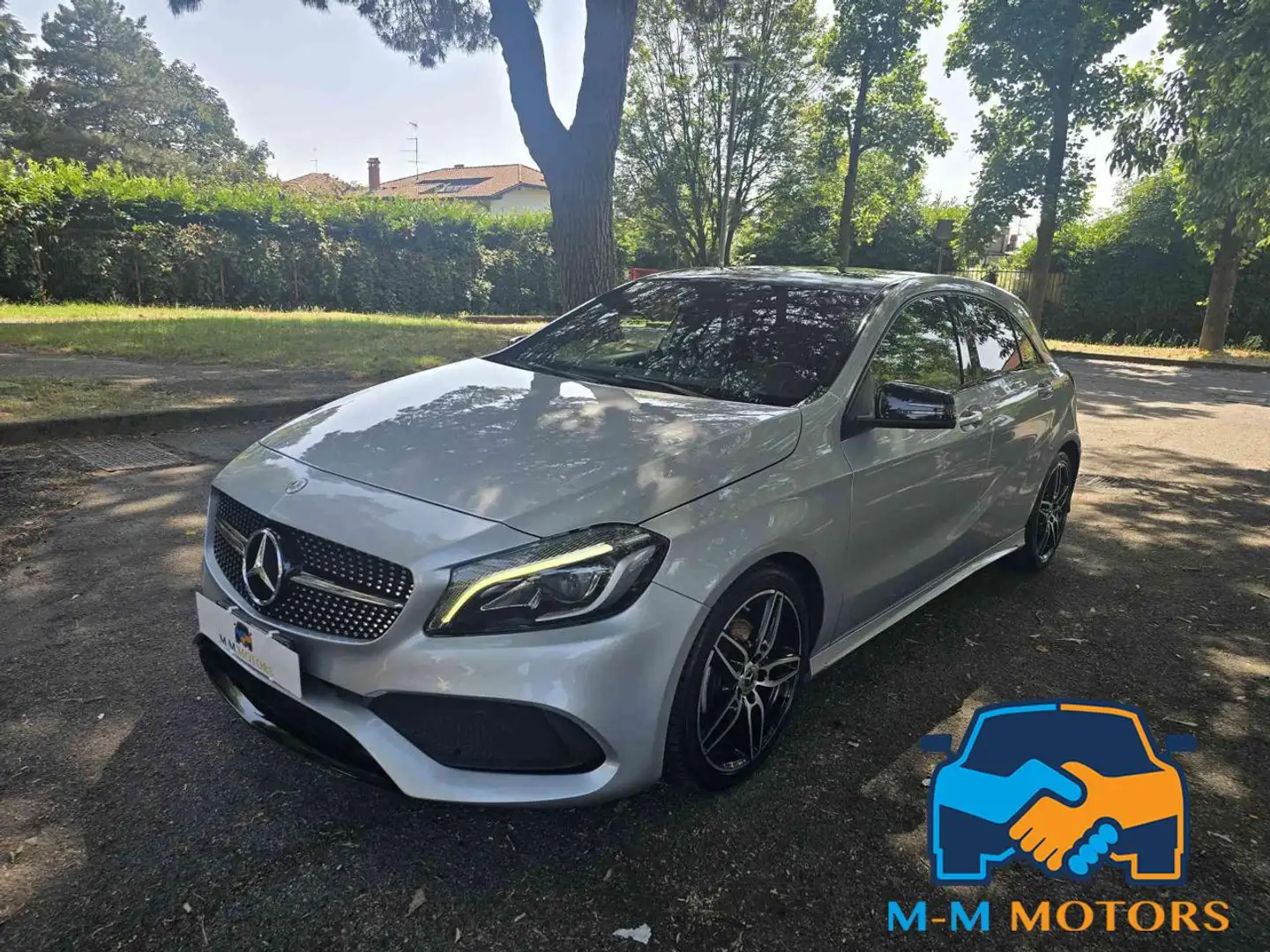 Mercedes-Benz A 180 A180 AMG line Tagliandi certificati Grigio - 1