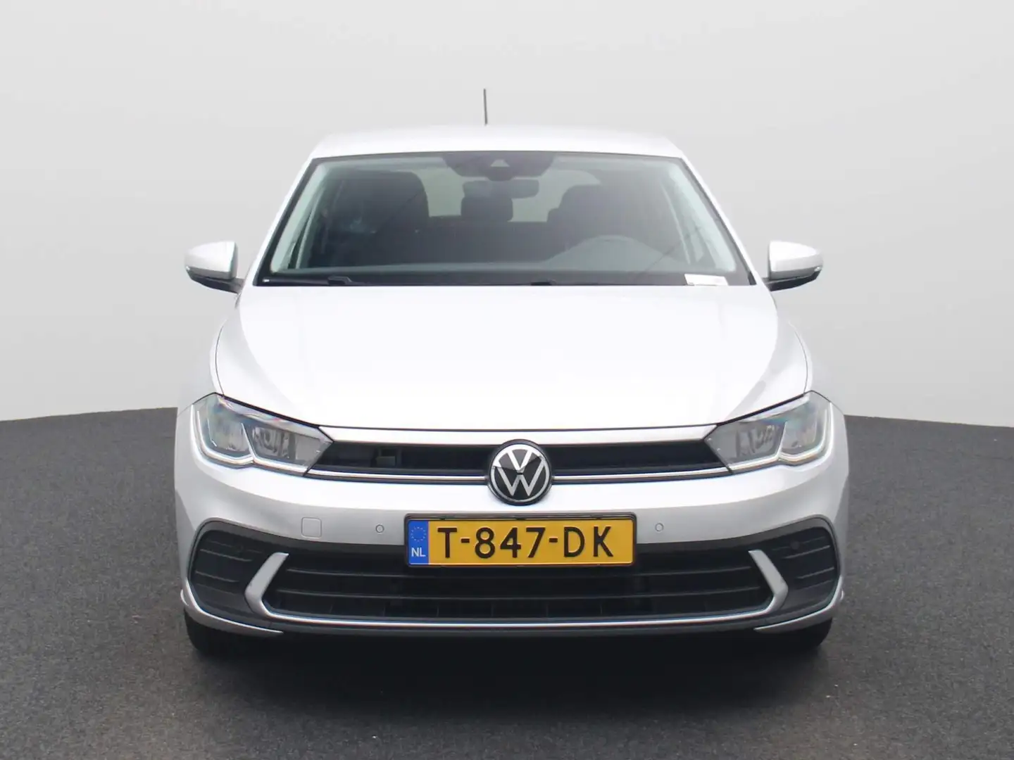 Volkswagen Polo 1.0 TSI Life 95 PK | Navigatie | Airco | Parkeerse Grijs - 2