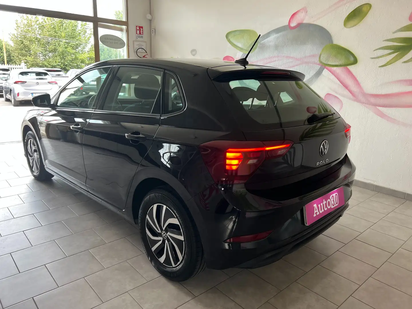 Volkswagen Polo Polo VI 2022 1.0 Style 95cv GARANZIA VW 07/2026 Zwart - 2