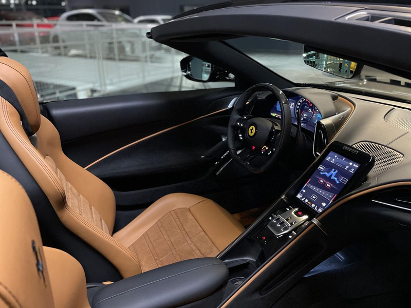 Ferrari Roma SPIDER Dayt Display MagRide 2025 — photo 11