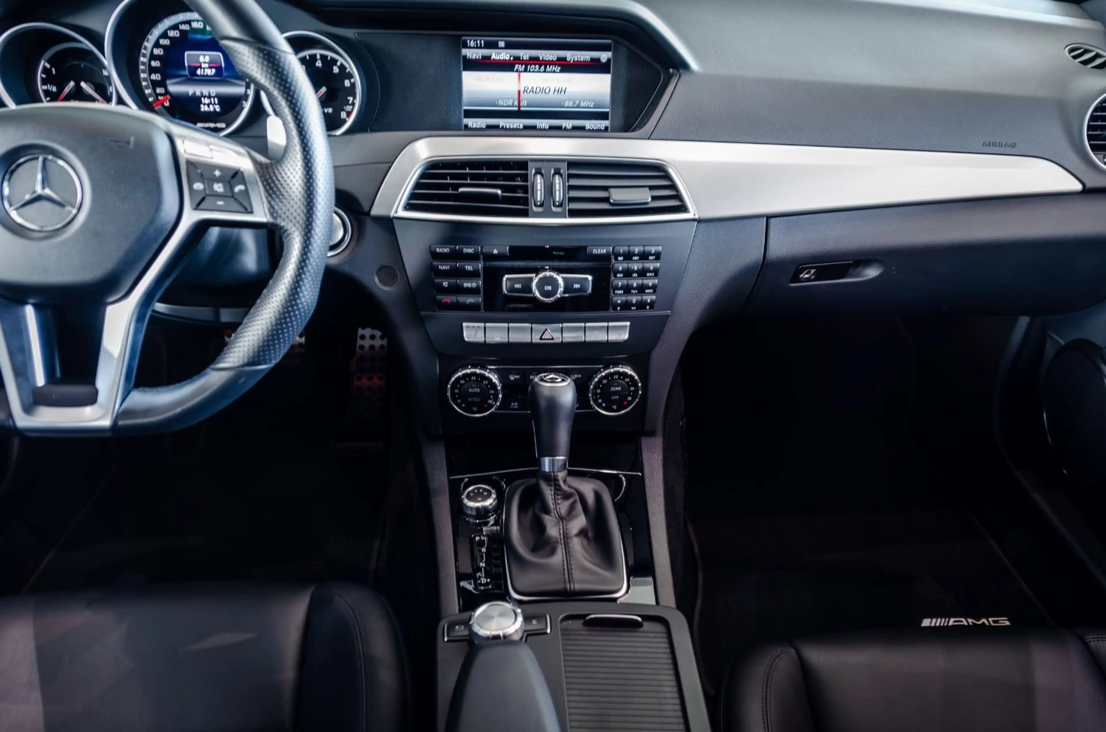Mercedes-Benz C 63 AMG T-Modell*Deutsch*Unfallfrei*Scheckheft* — photo 14