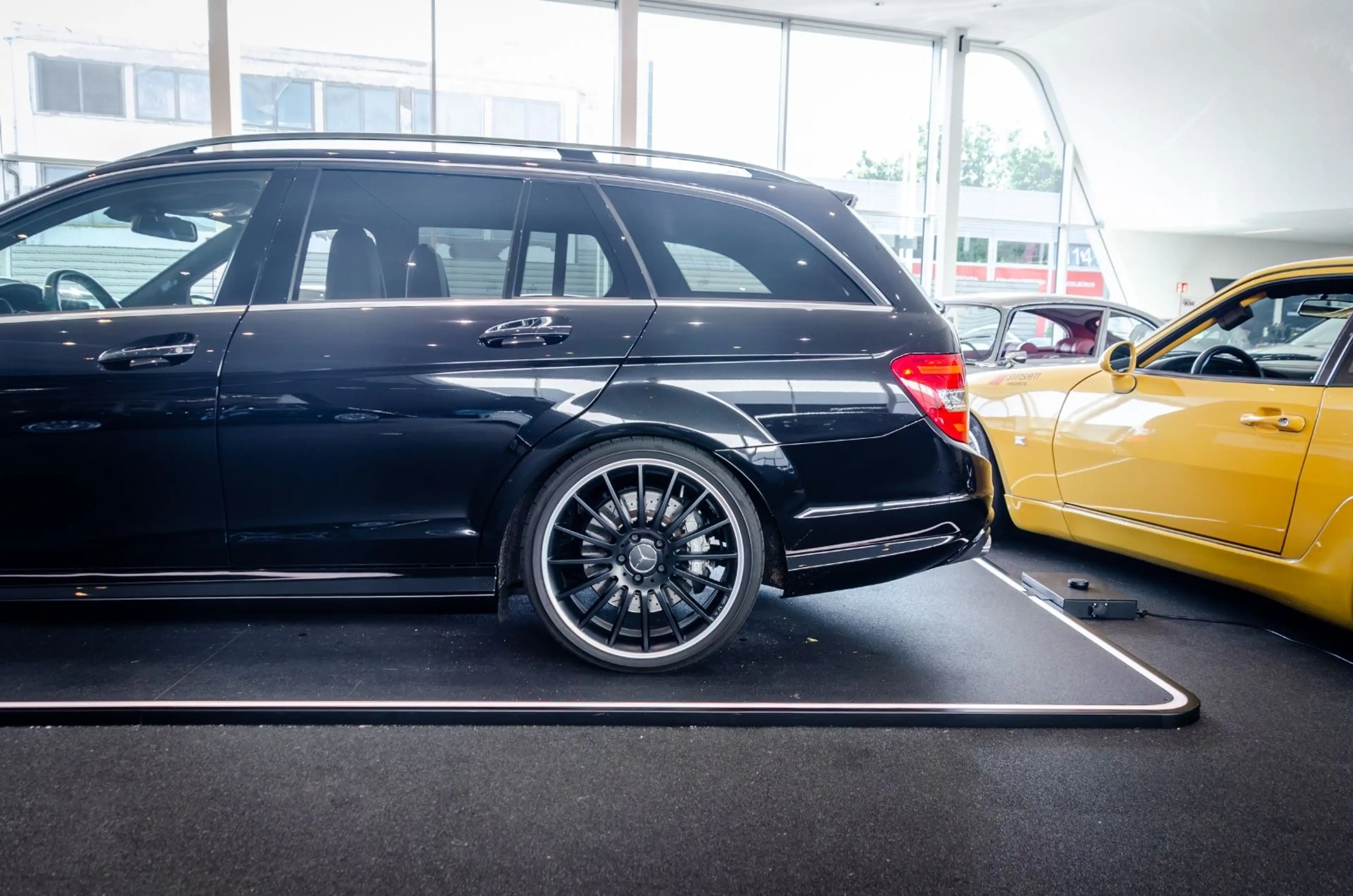 Mercedes-Benz C 63 AMG T-Modell*Deutsch*Unfallfrei*Scheckheft* — photo 5
